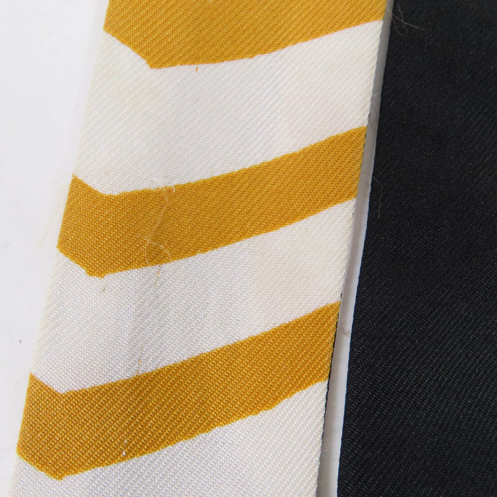 HERMES 絲質Jeu De Soie Twillon絲巾