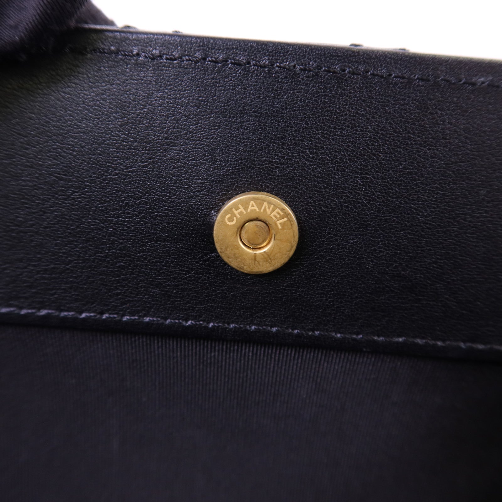 CHANEL 牛皮皮革Chain Shoulder Bag金扣鏈帶肩背袋