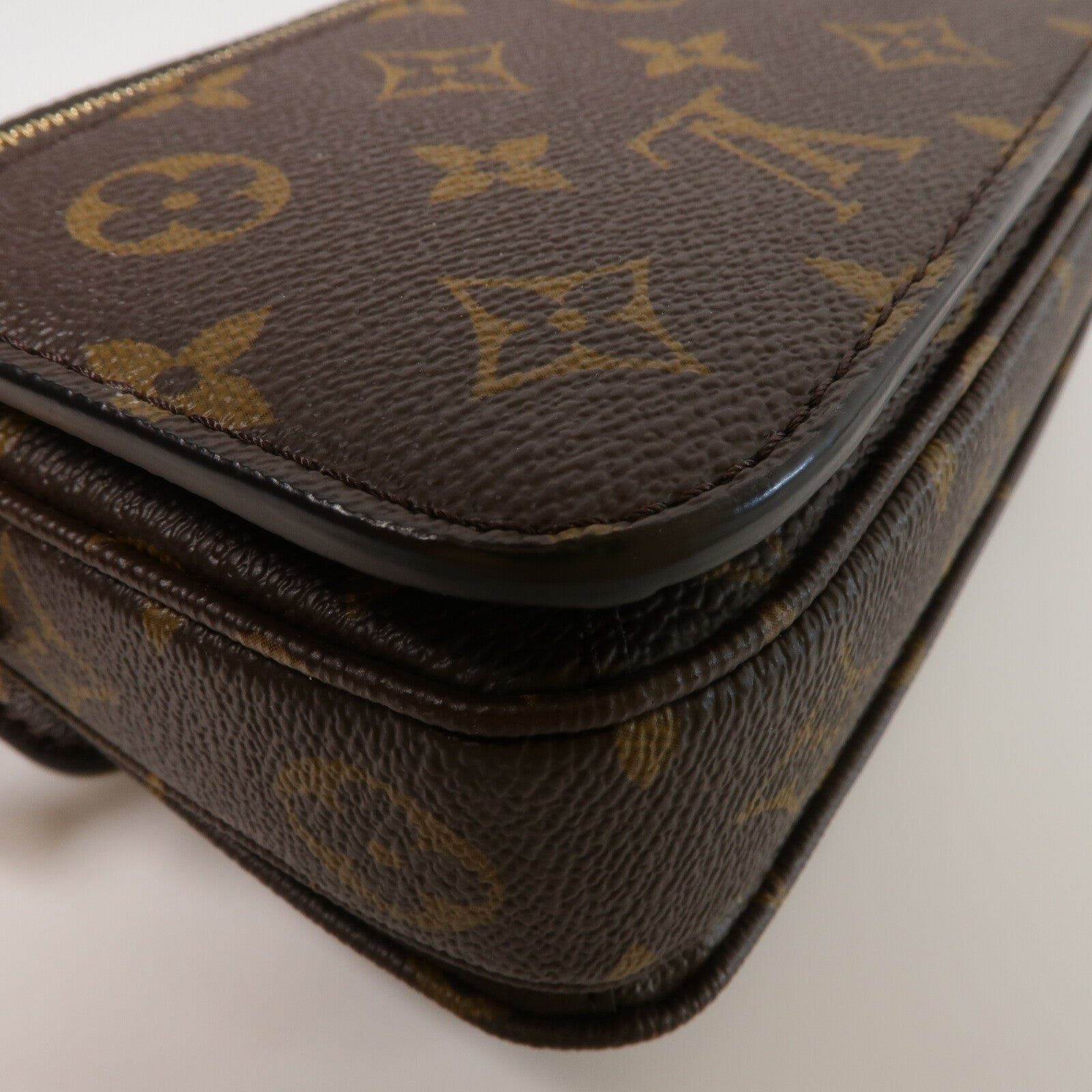 LOUIS VUITTON Monogram Pochette Metis East West手挽肩背兩用袋