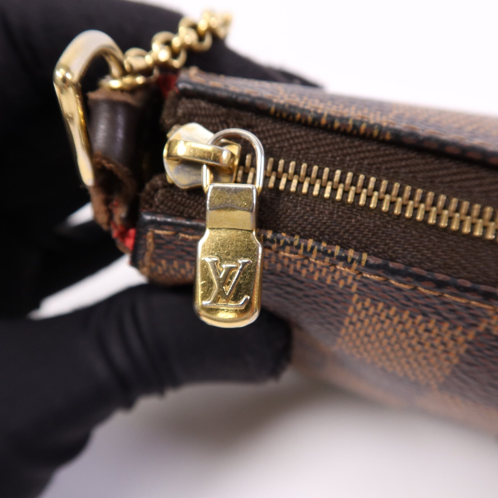 LOUIS VUITTON Damier Ebene金扣鏈帶肩背袋