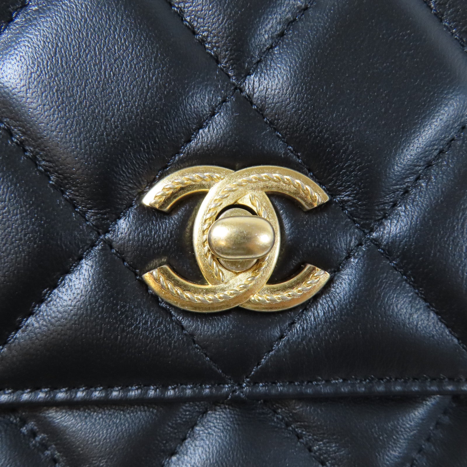 CHANEL 【激減優惠】菱格羊皮皮革Top Handle Flap金扣鏈帶手挽肩背兩用袋黑色