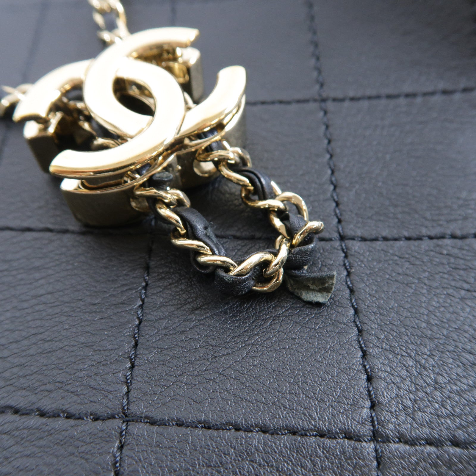 CHANEL 菱格牛皮皮革Chain Shoulder Bag金扣手挽肩背兩用袋黑色