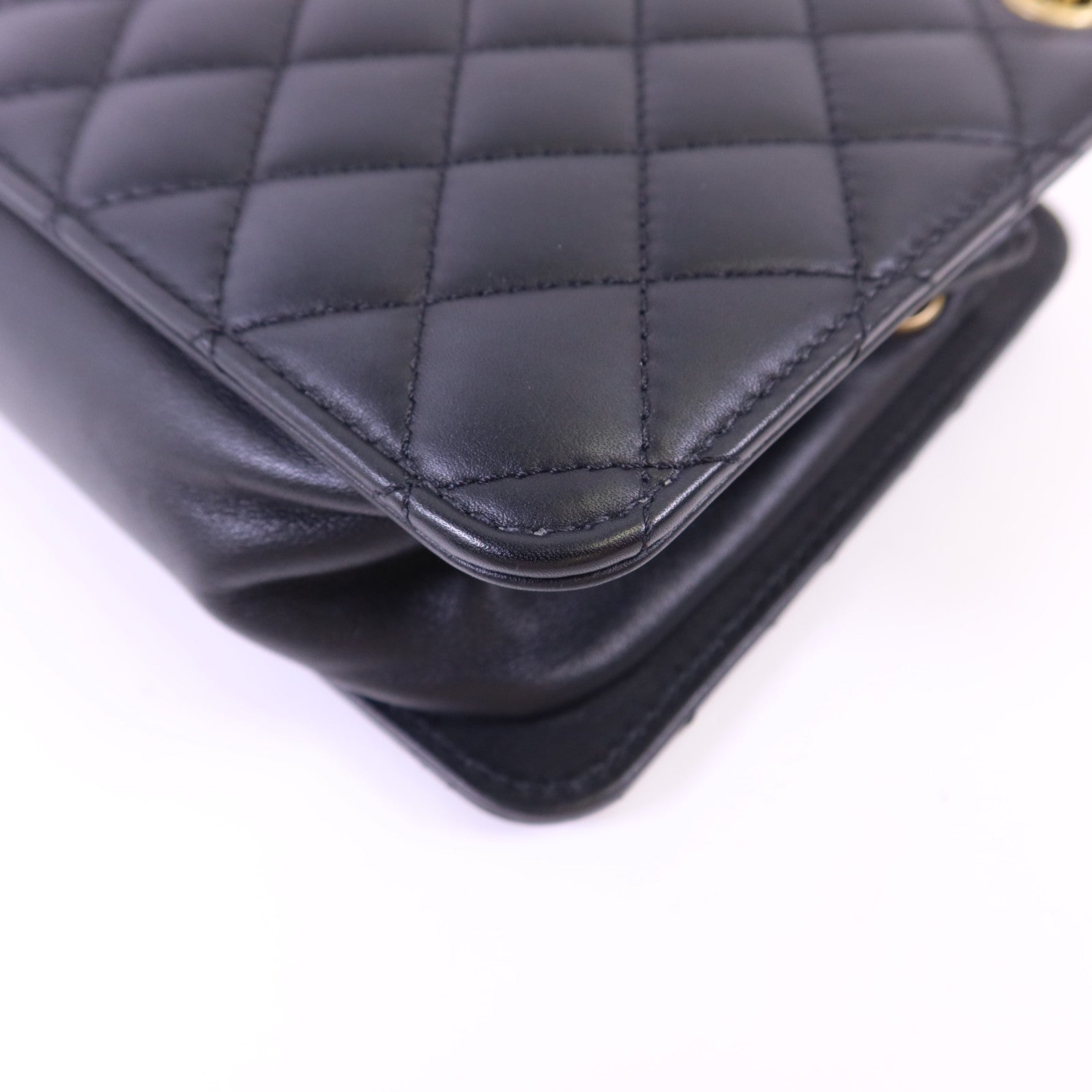 CHANEL 牛皮皮革Chain Shoulder Bag金扣鏈帶肩背袋