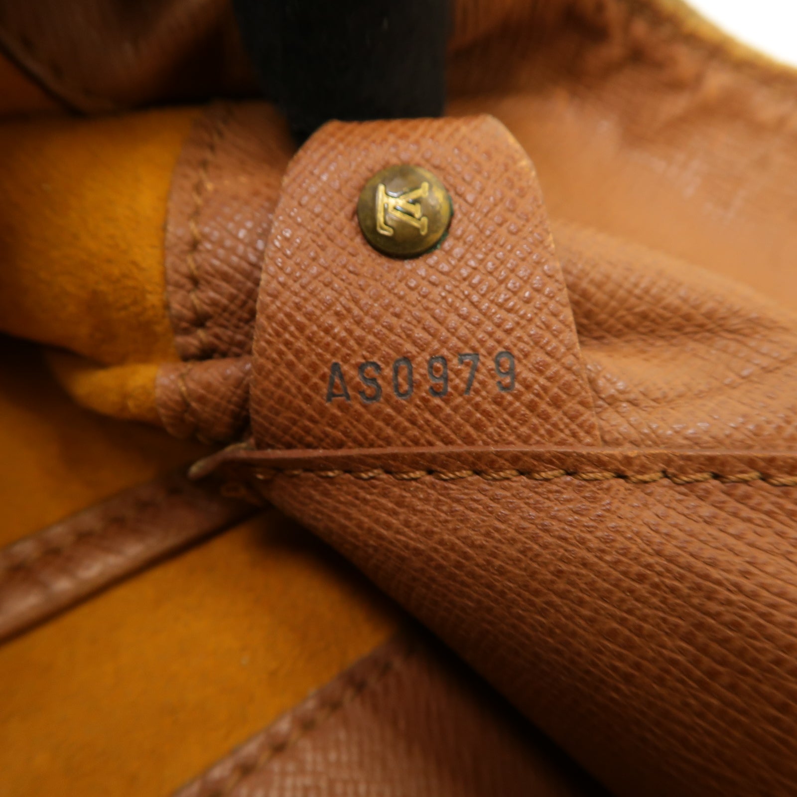 LOUIS VUITTON Monogram Musette金扣肩背袋棕色