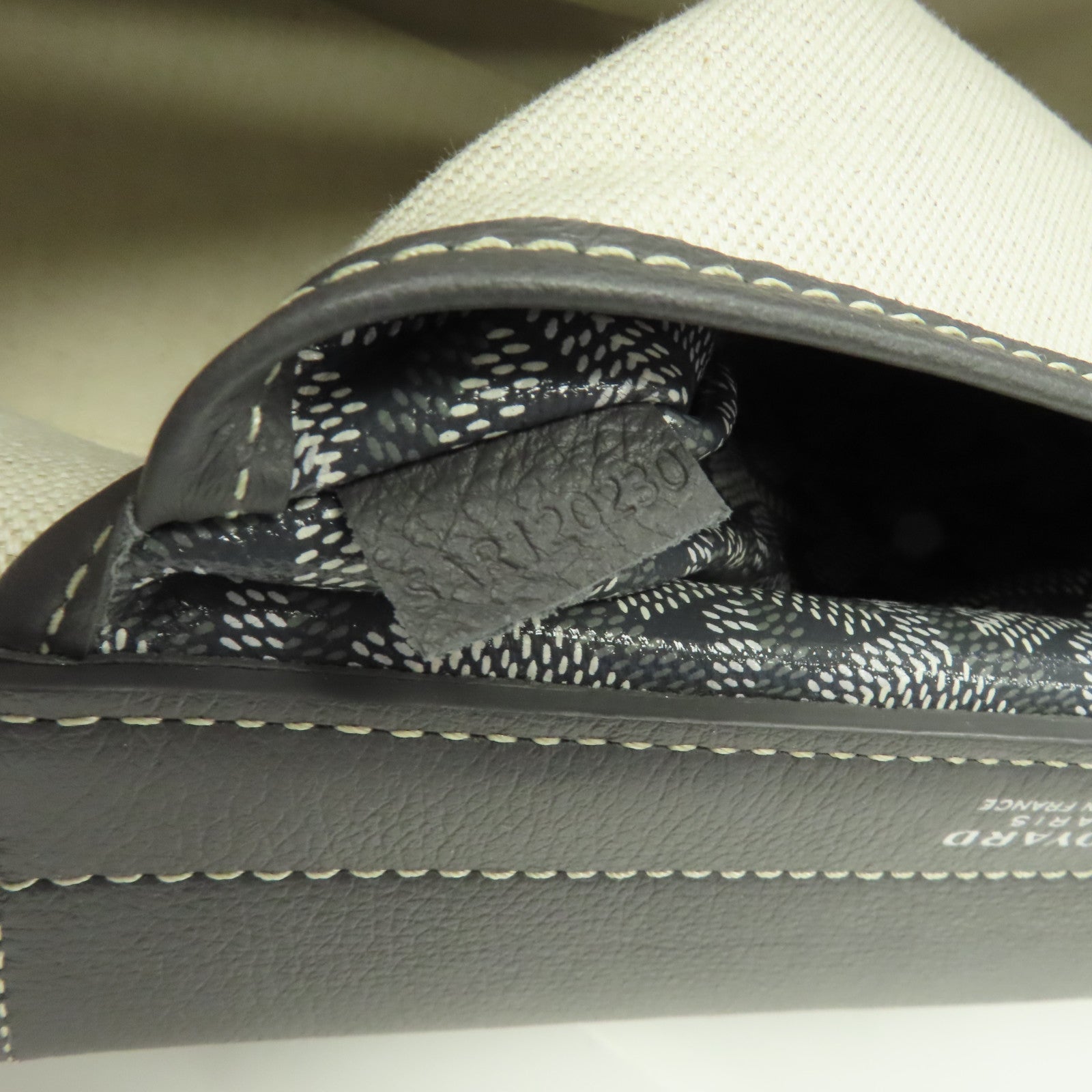GOYARD 塗層帆布Sac Rouette Souple PM銀扣肩背袋灰色