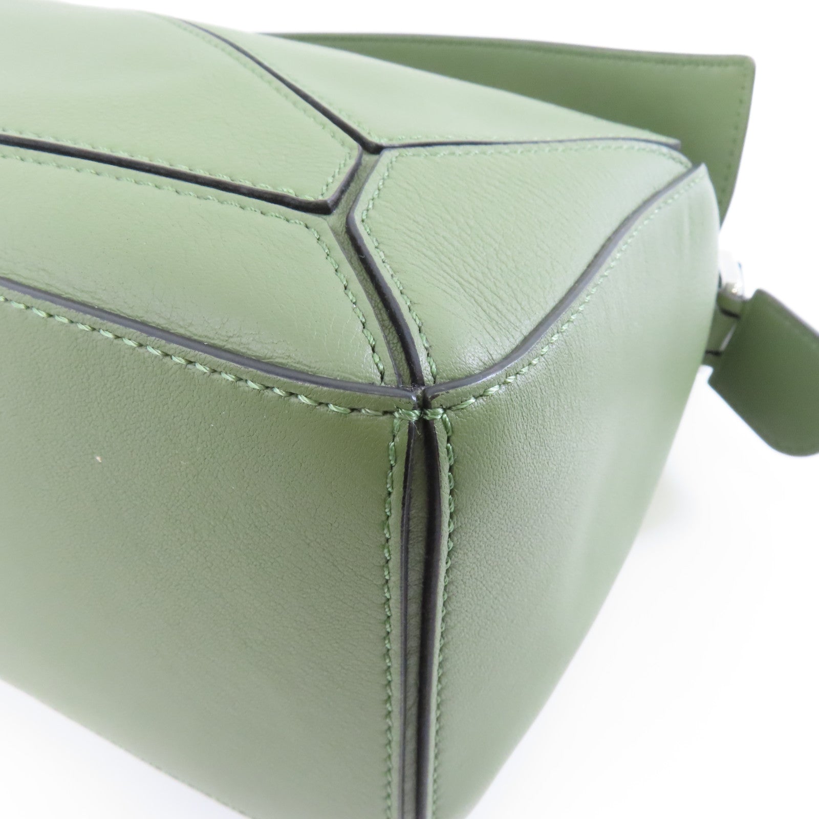 LOEWE 牛皮皮革Puzzle Small金扣手挽肩背兩用袋綠色