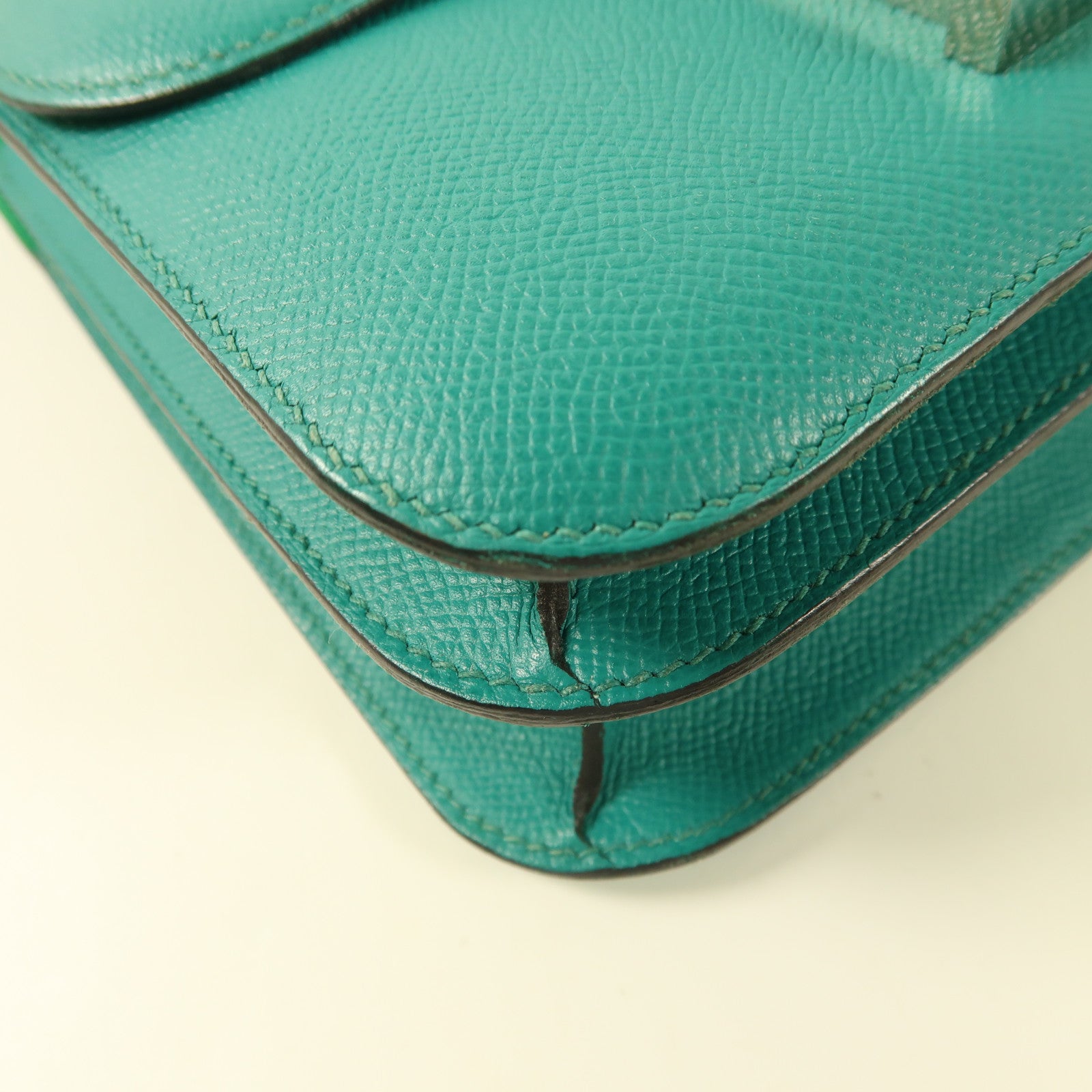 HERMES Epsom皮革Constance 24銀扣肩背袋Blue Paon/Menthe