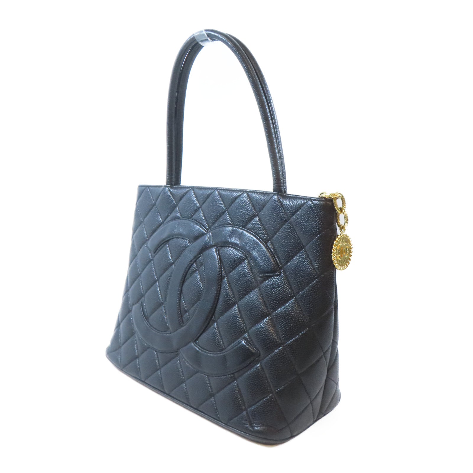 CHANEL (PRICE DOWN) Quilted CC Medallion Tote Bag Shoulder Bag Calfskin Leather Black