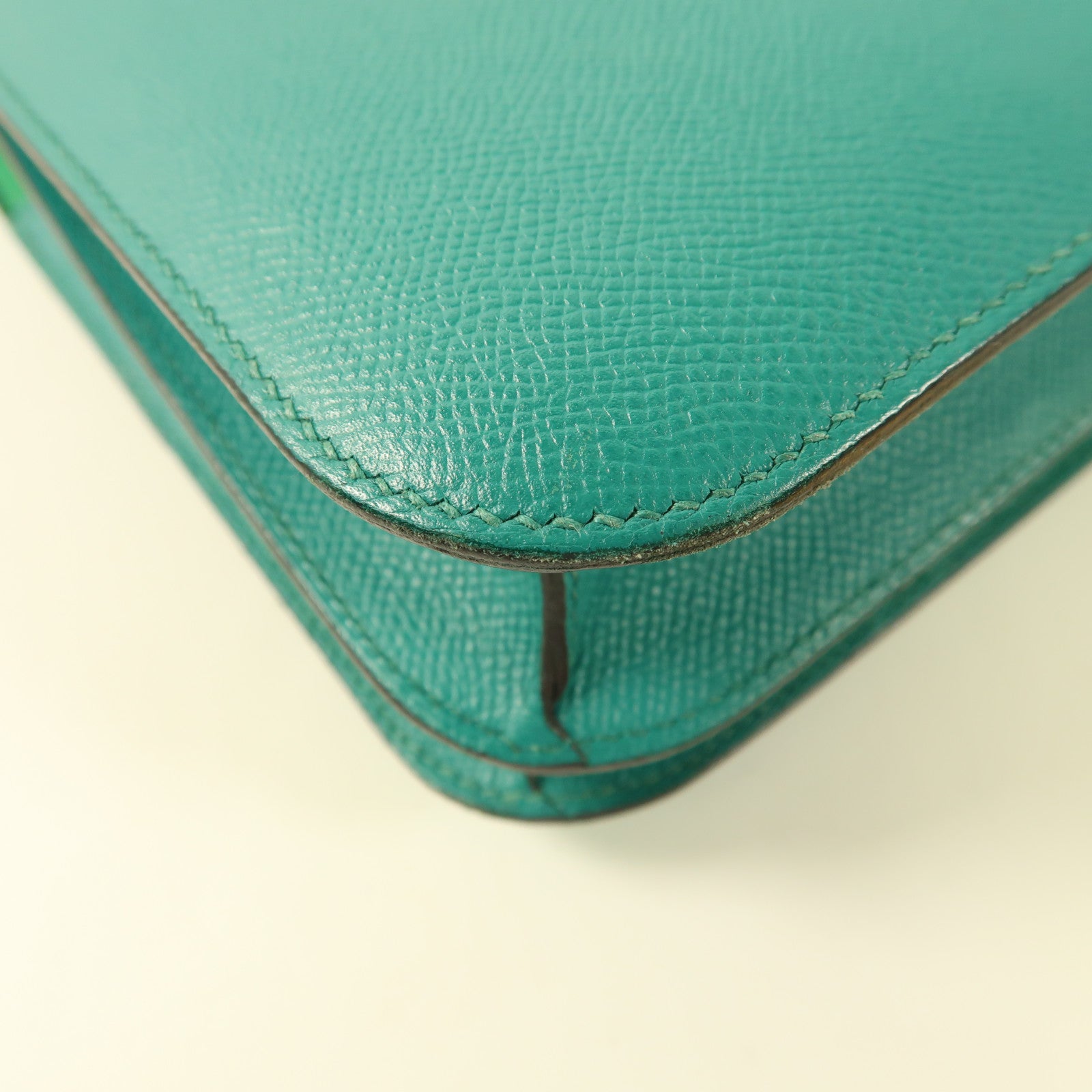 HERMES Epsom皮革Constance 24銀扣肩背袋Blue Paon/Menthe