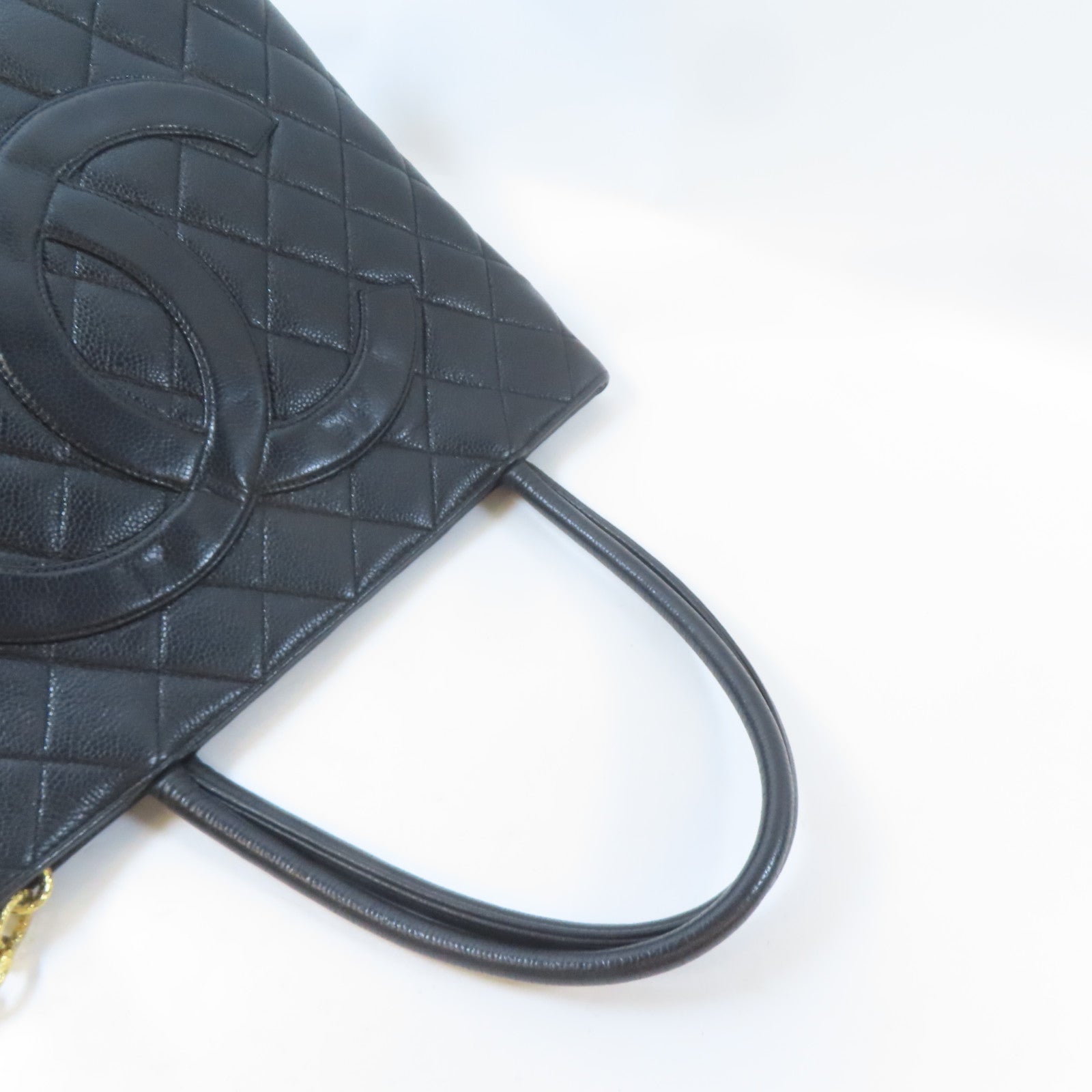 CHANEL (PRICE DOWN) Quilted CC Medallion Tote Bag Shoulder Bag Calfskin Leather Black