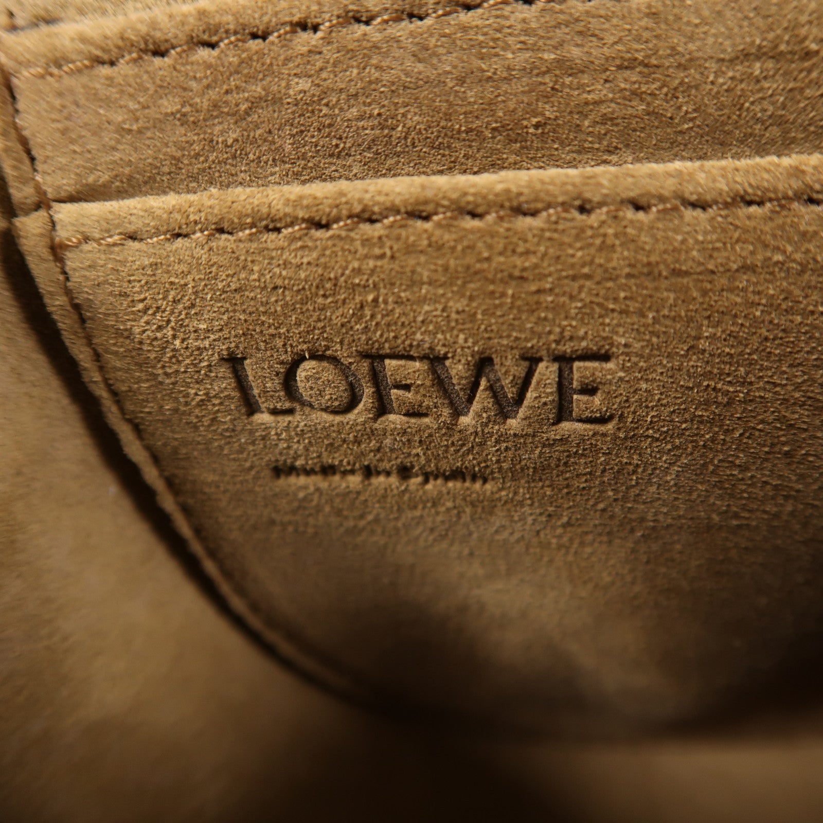 LOEWE 牛皮皮革Mini Gate金扣肩背袋