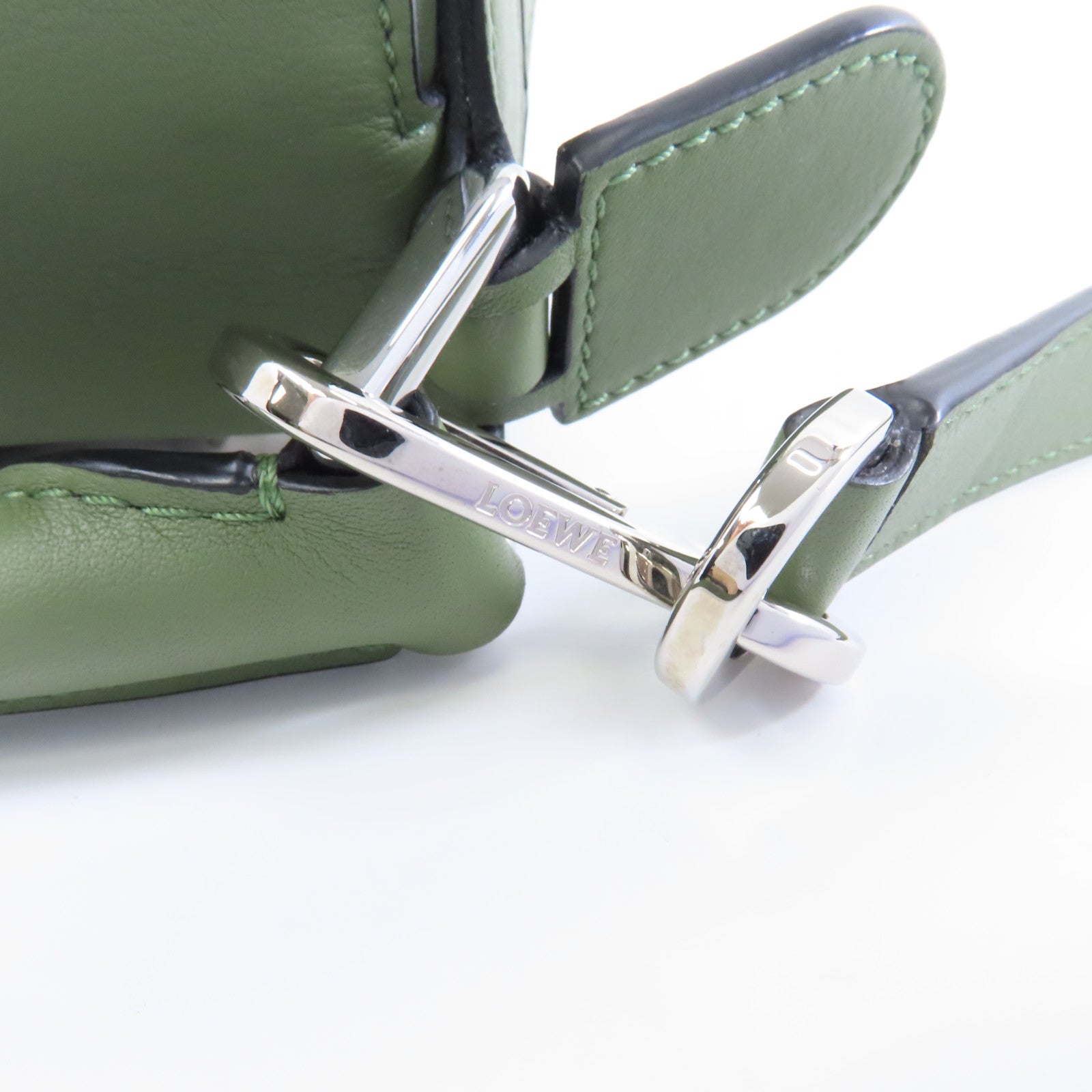 LOEWE 牛皮皮革Puzzle Small金扣手挽肩背兩用袋綠色
