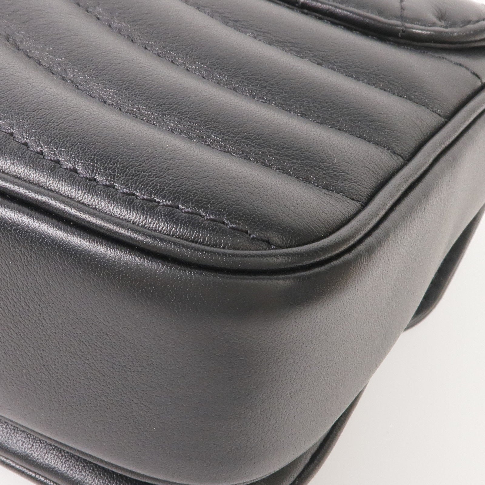 LOUIS VUITTON 牛皮皮革New Wave Chain Bag PM金扣鏈帶肩背袋