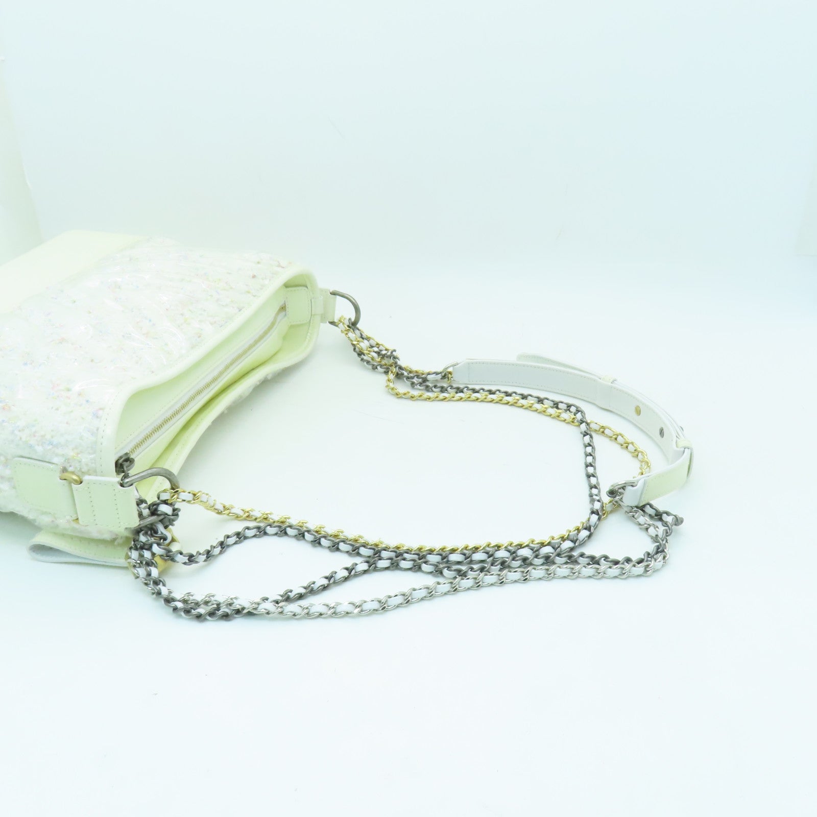CHANEL 【激減優惠】塗層帆布/牛皮皮革Chain Shoulder Bag金扣/銀扣鏈帶肩背袋白色