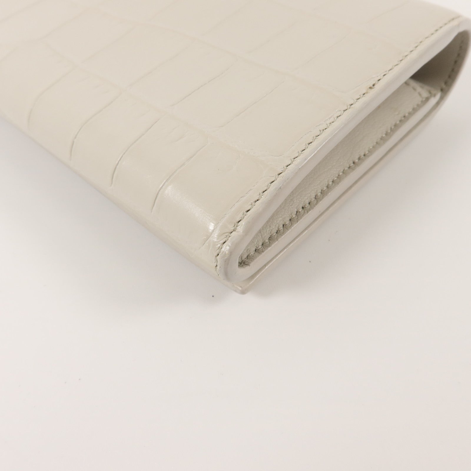 YVES SAINT LAURENT 牛皮皮革Crocodile Embossed Flap Long Wallet長錢包