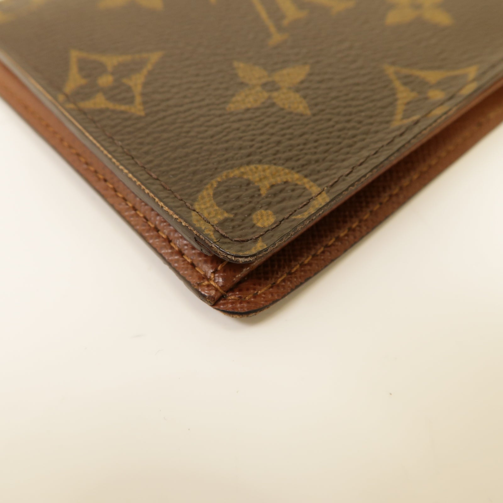 LOUIS VUITTON Monogram Pocketbook