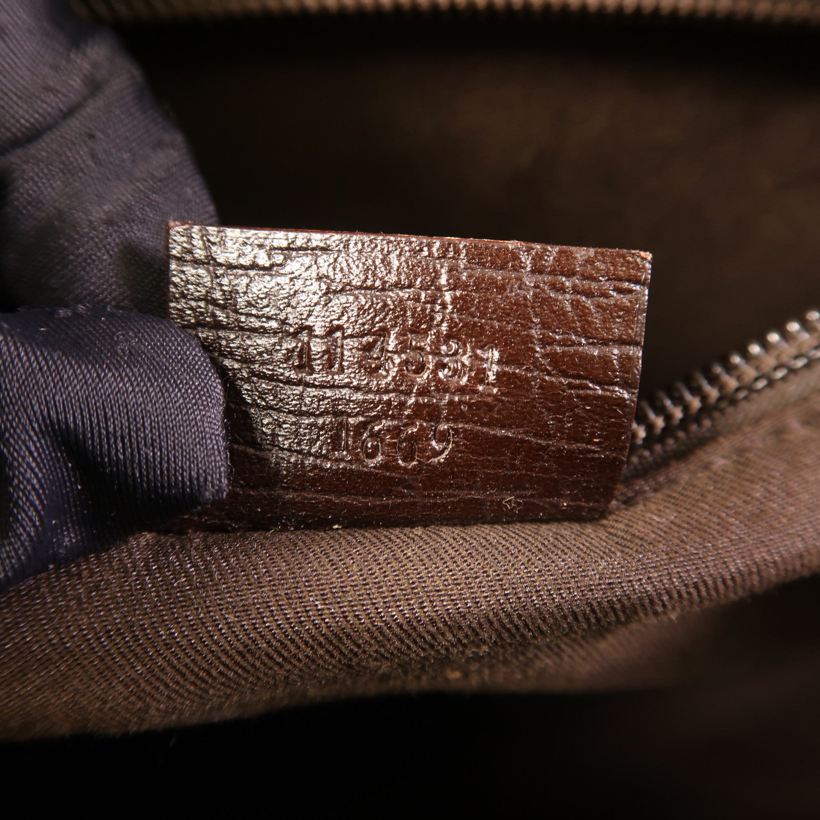 GUCCI 塗層帆布Shoulder Bag銀扣肩背袋