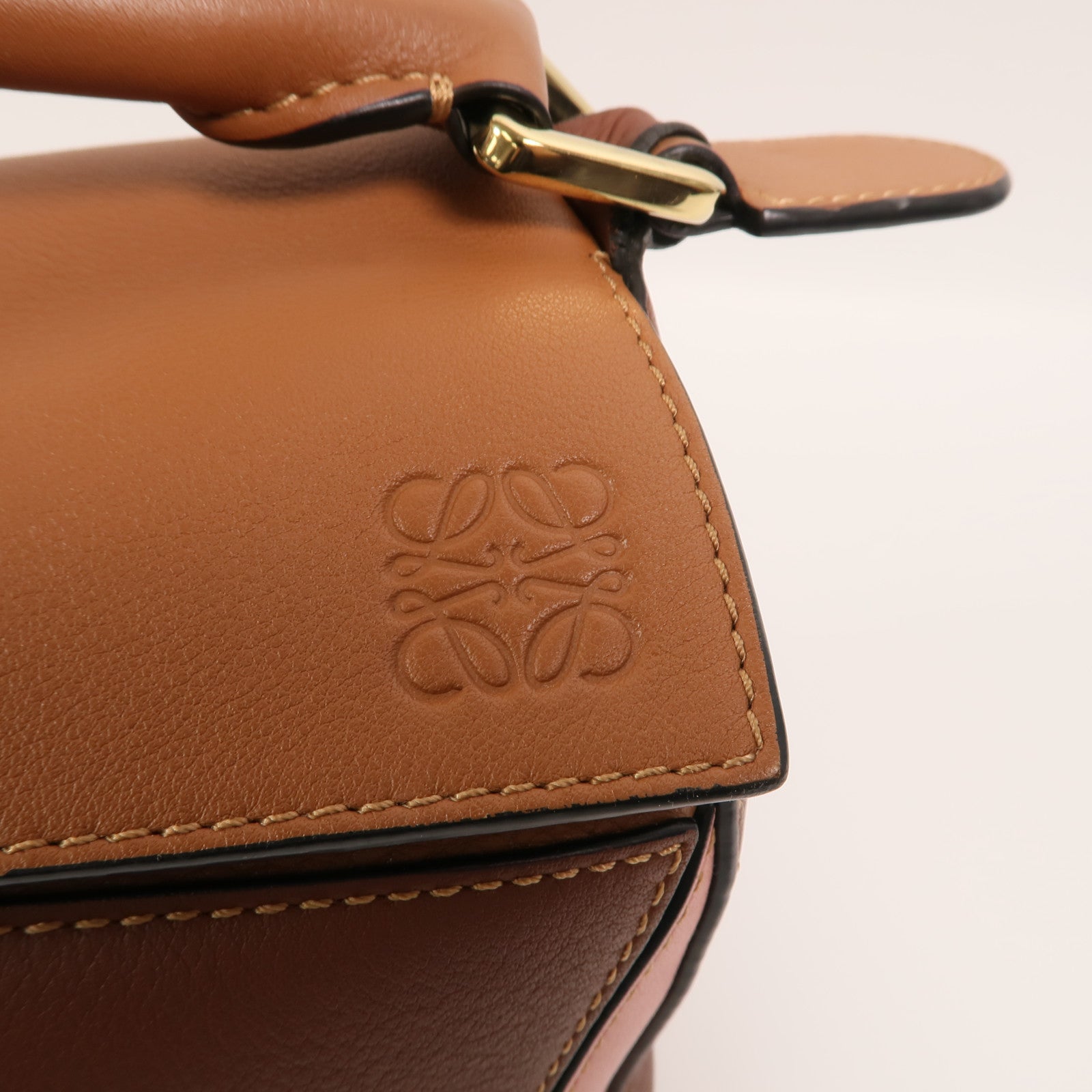 LOEWE 牛皮皮革Puzzle Small手挽肩背兩用袋