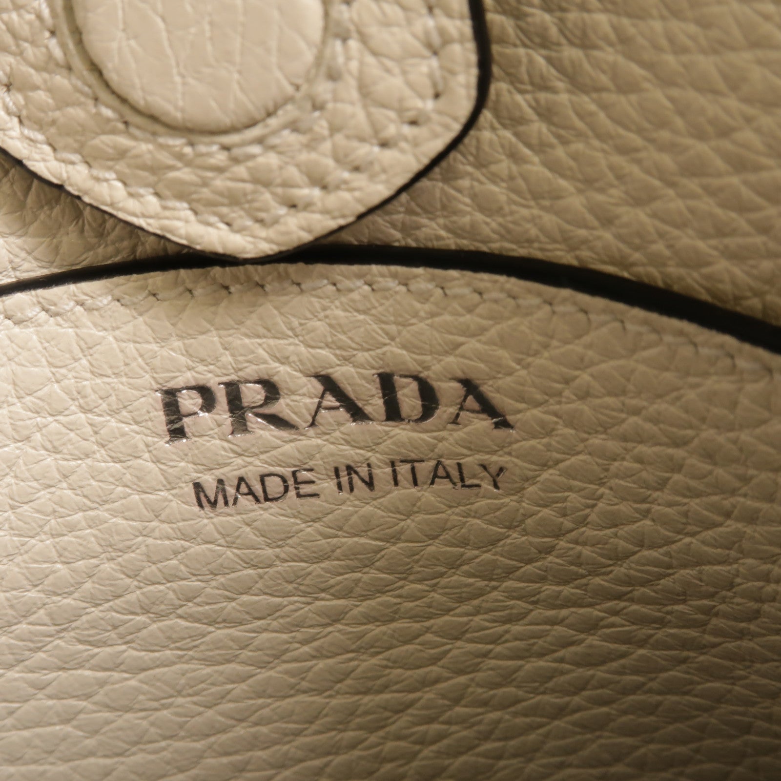 PRADA 牛皮皮革Vitello Daino Leather肩背袋