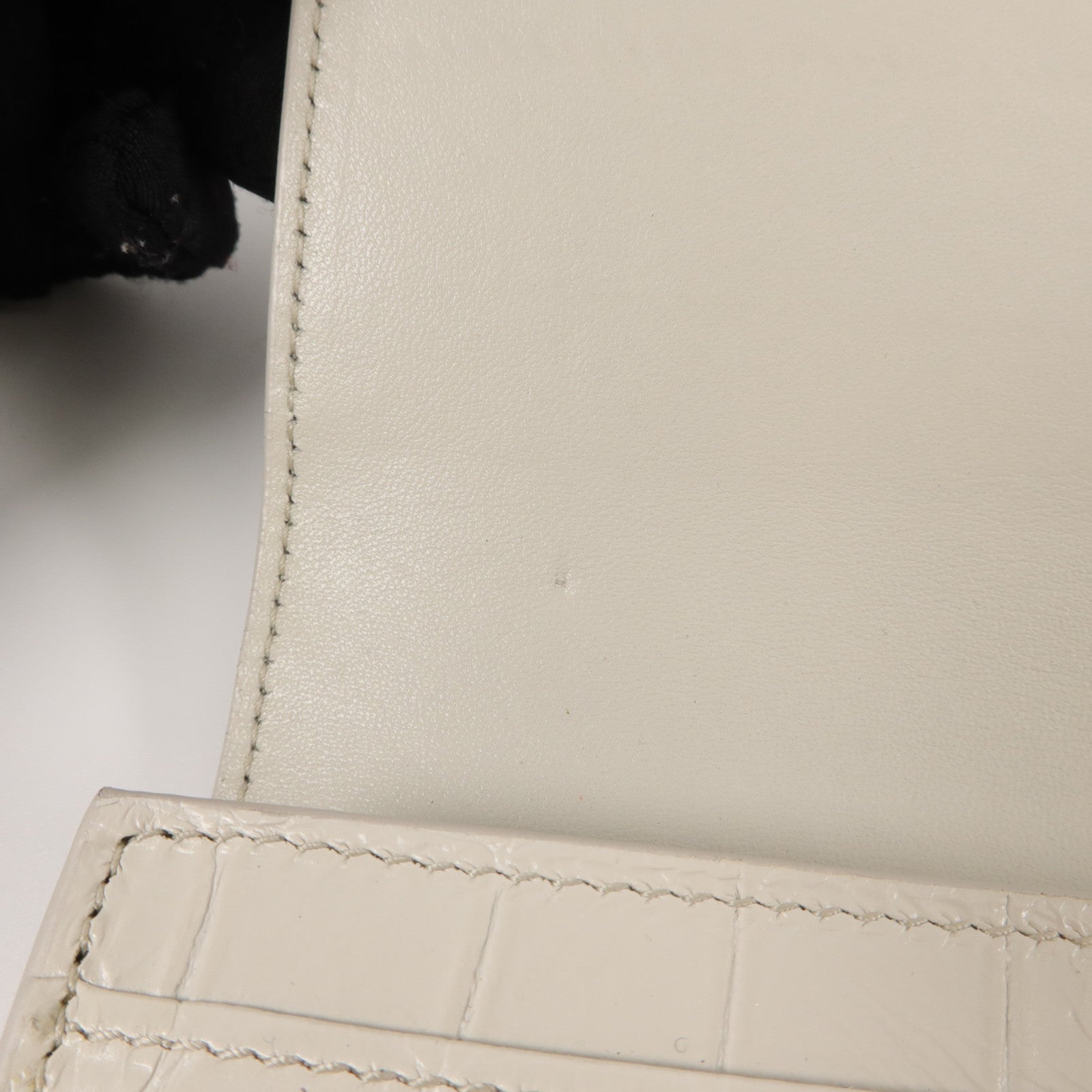 YVES SAINT LAURENT 牛皮皮革Crocodile Embossed Flap Long Wallet長錢包
