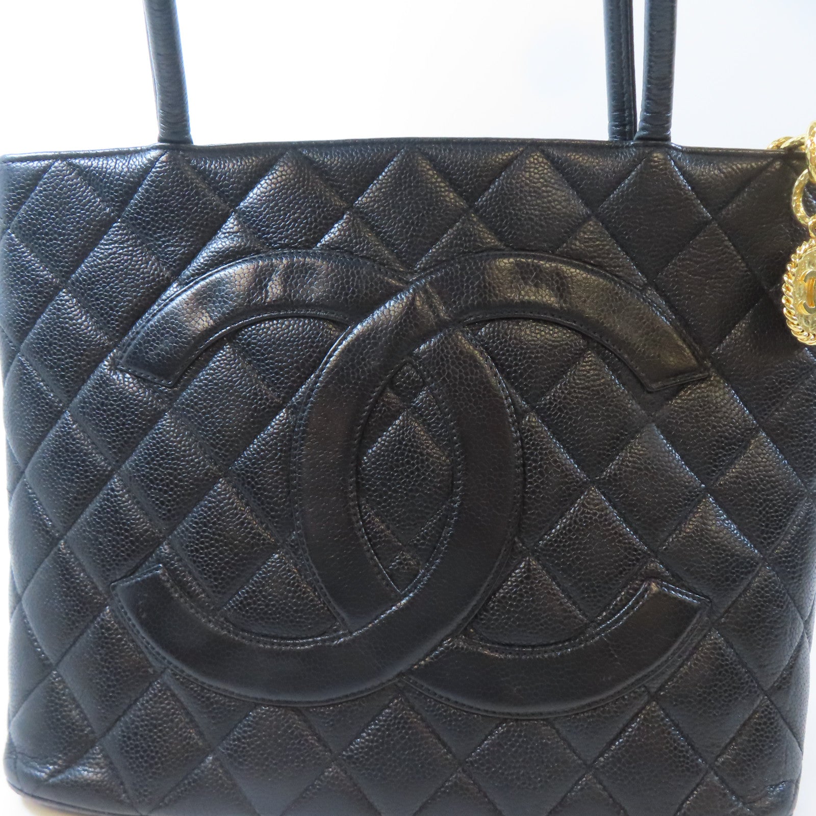 CHANEL (PRICE DOWN) Quilted CC Medallion Tote Bag Shoulder Bag Calfskin Leather Black
