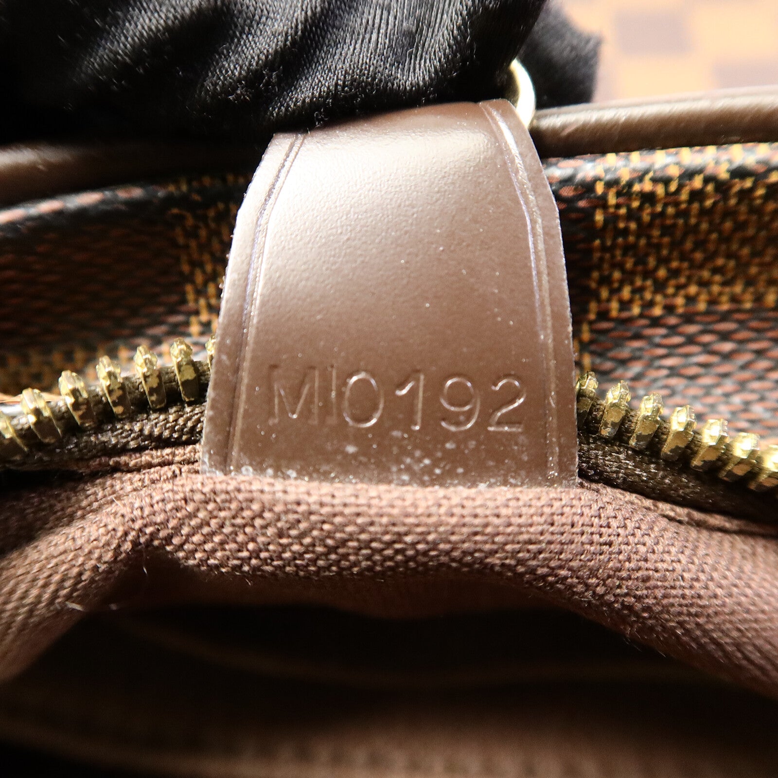 LOUIS VUITTON Damier Shelton MM肩背袋