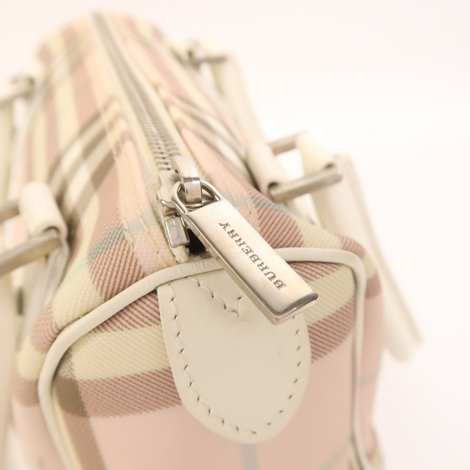 BURBERRY 塗層帆布Hand Bag銀扣手挽袋