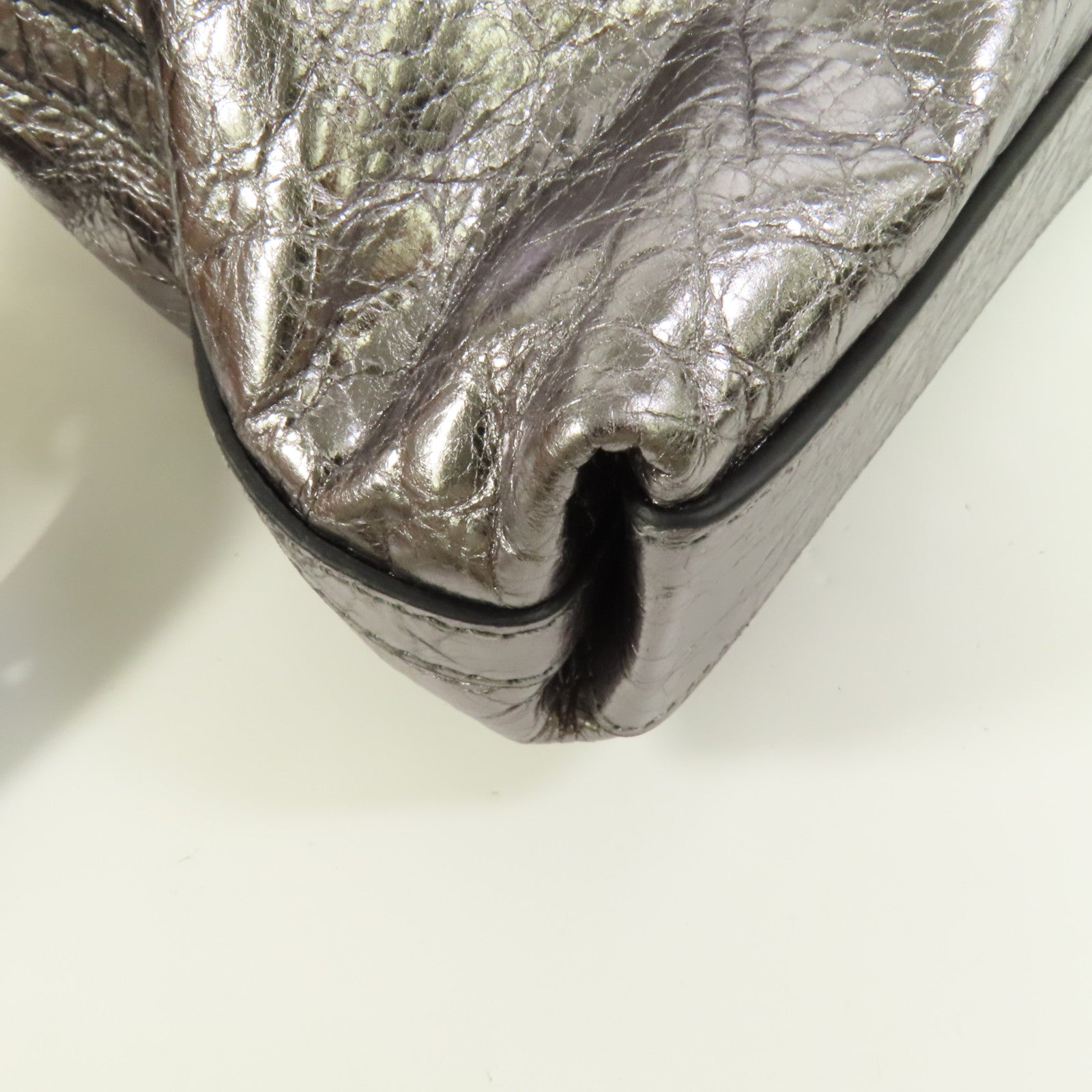 GIVENCHY 牛皮皮革Voyou MM銀扣肩背袋