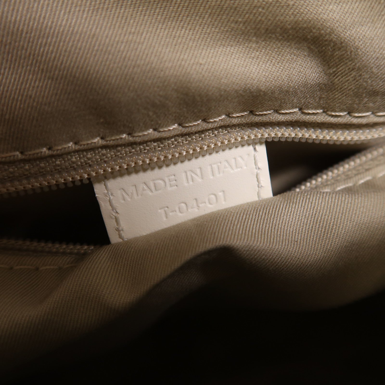 BURBERRY 塗層帆布Hand Bag銀扣手挽袋