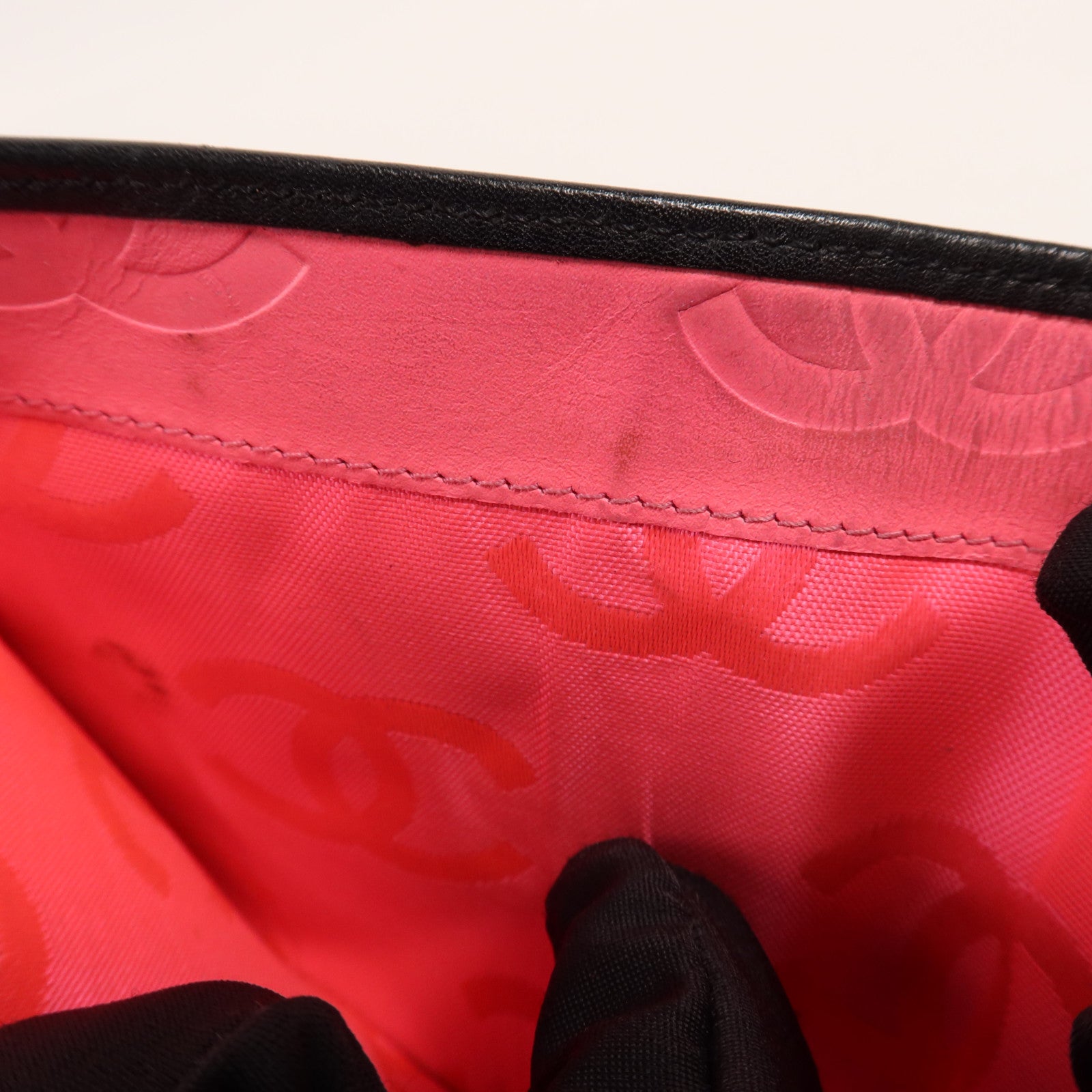 CHANEL 牛皮皮革Cambon Wallet銀扣錢包