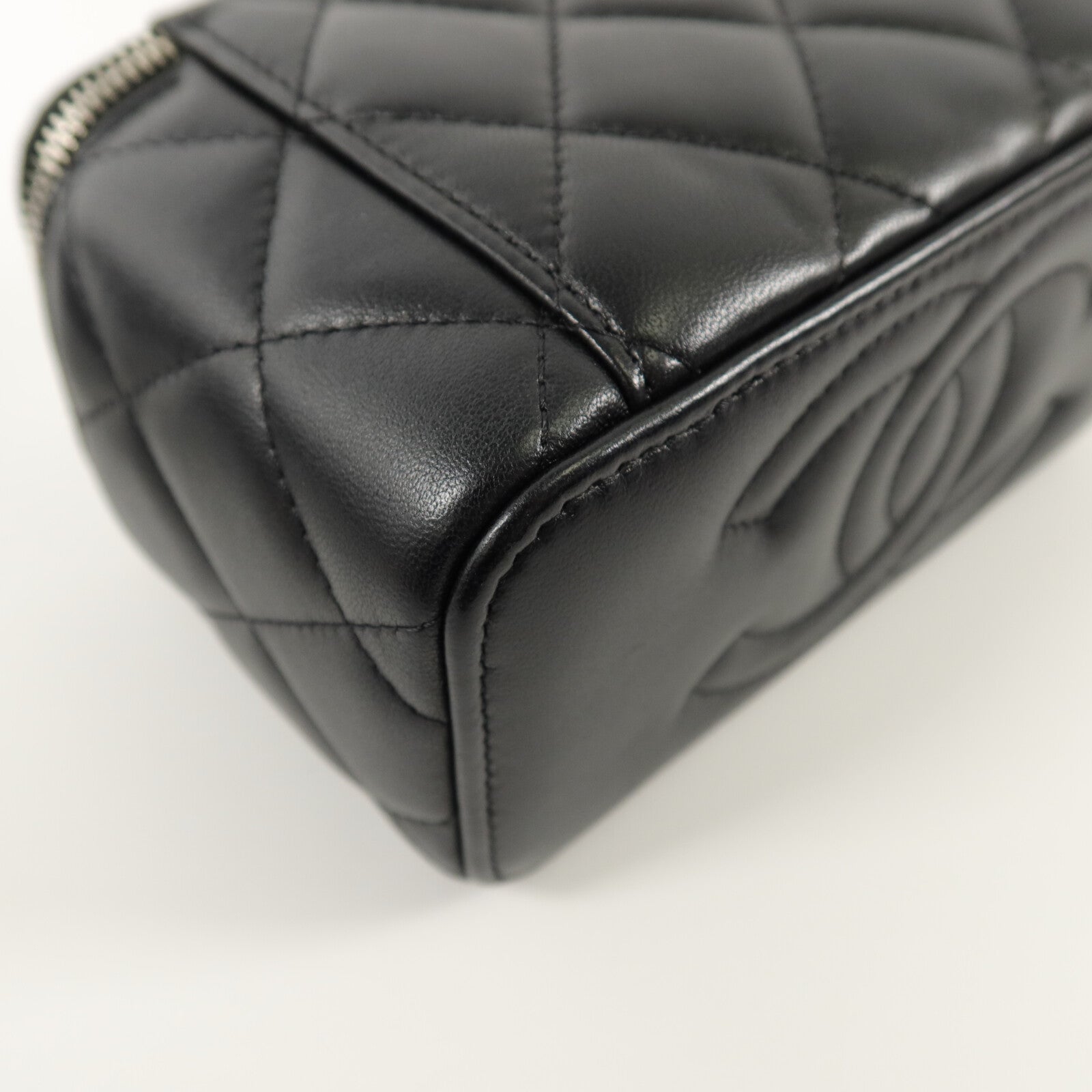 CHANEL 羊皮皮革Vanity Case鏈帶肩背袋