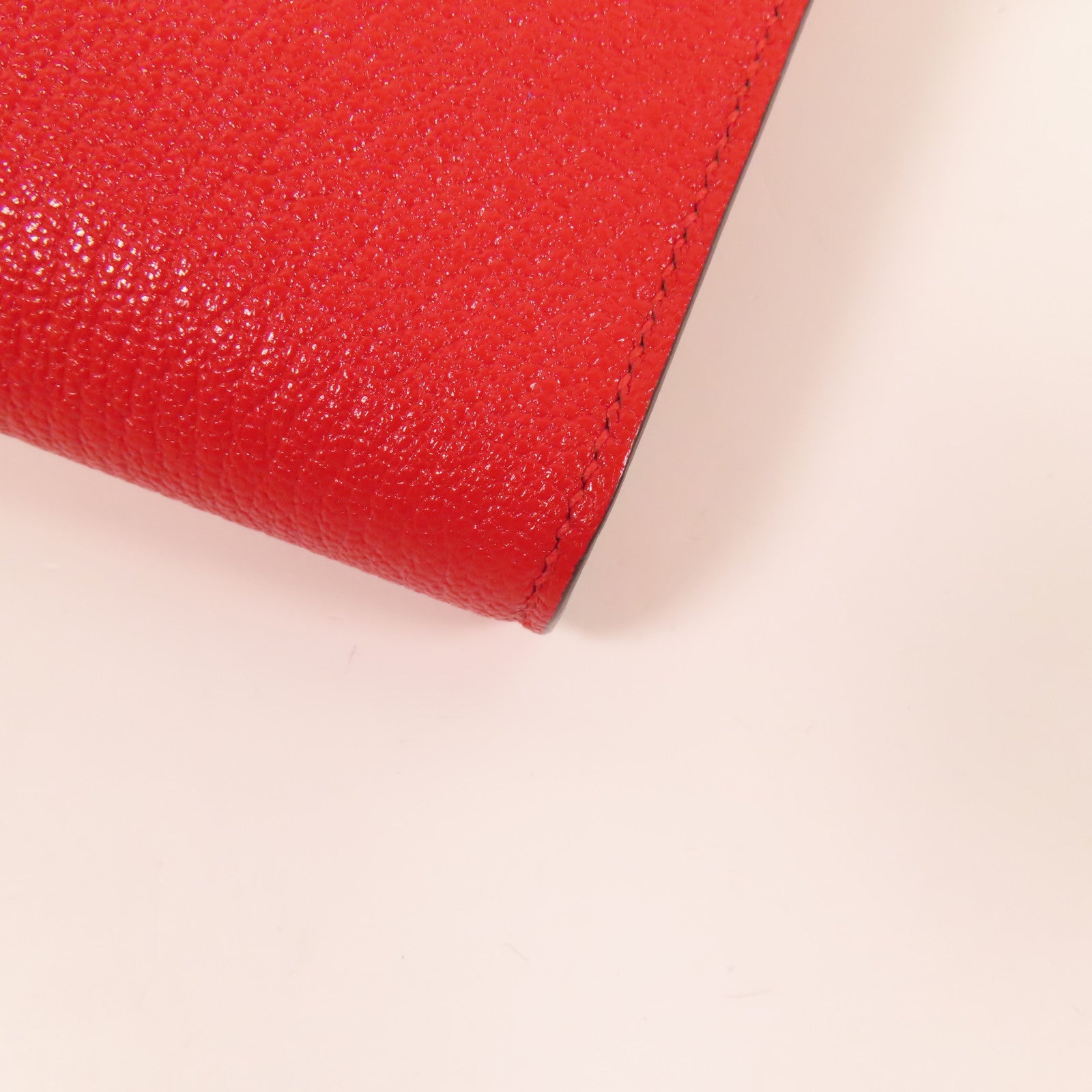 HERMES Chevre皮革Clic 16金扣肩背袋Rouge De Coeur