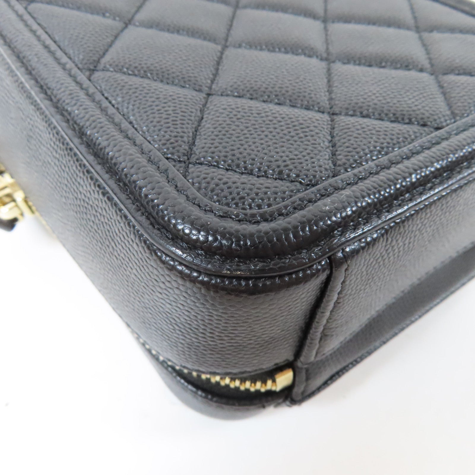 CHANEL 菱格Caviar皮革Vanity Case金扣鏈帶手挽肩背兩用袋黑色