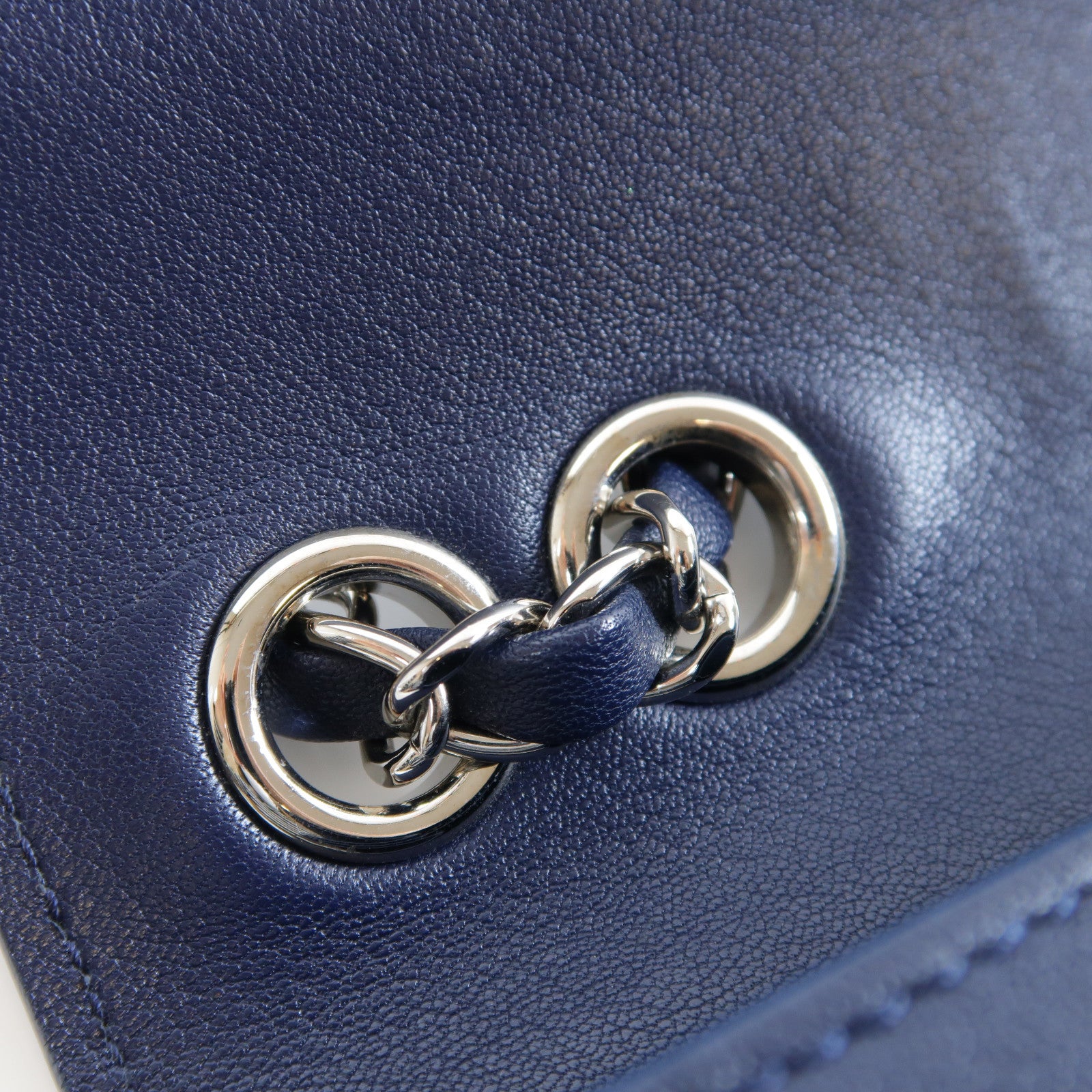 CHANEL 菱格牛皮皮革Chain Shoulder Bag銀扣鏈帶肩背袋深藍色