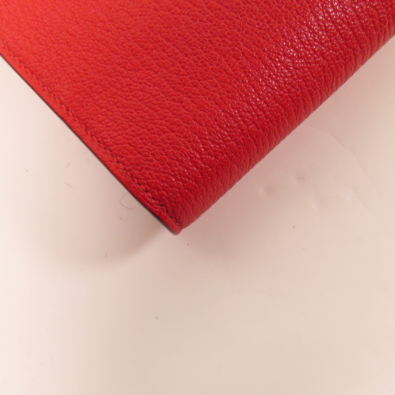 HERMES Chevre皮革Clic 16金扣肩背袋Rouge De Coeur