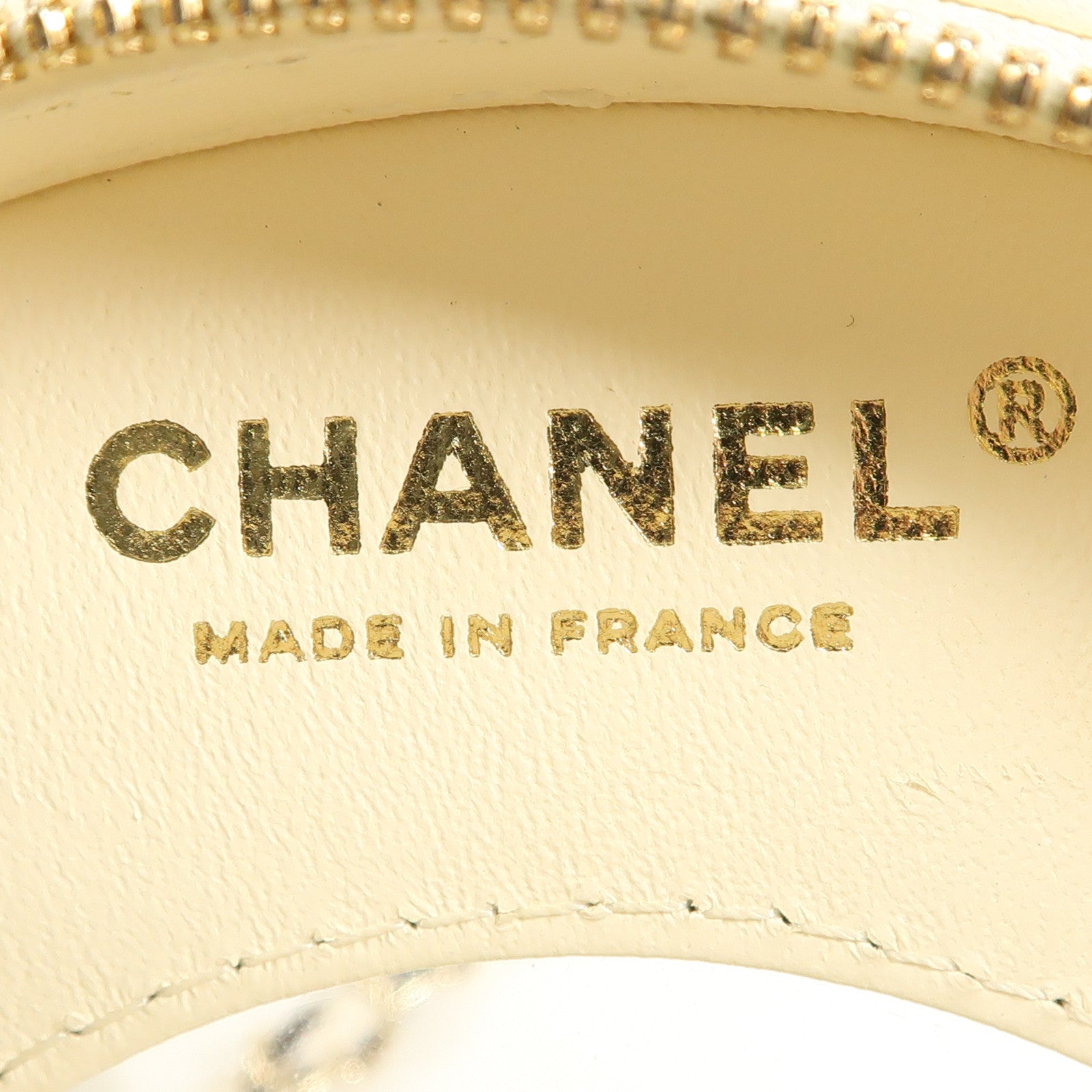 CHANEL 羊皮皮革Coco Life Saver Round Bag金扣鏈帶肩背袋