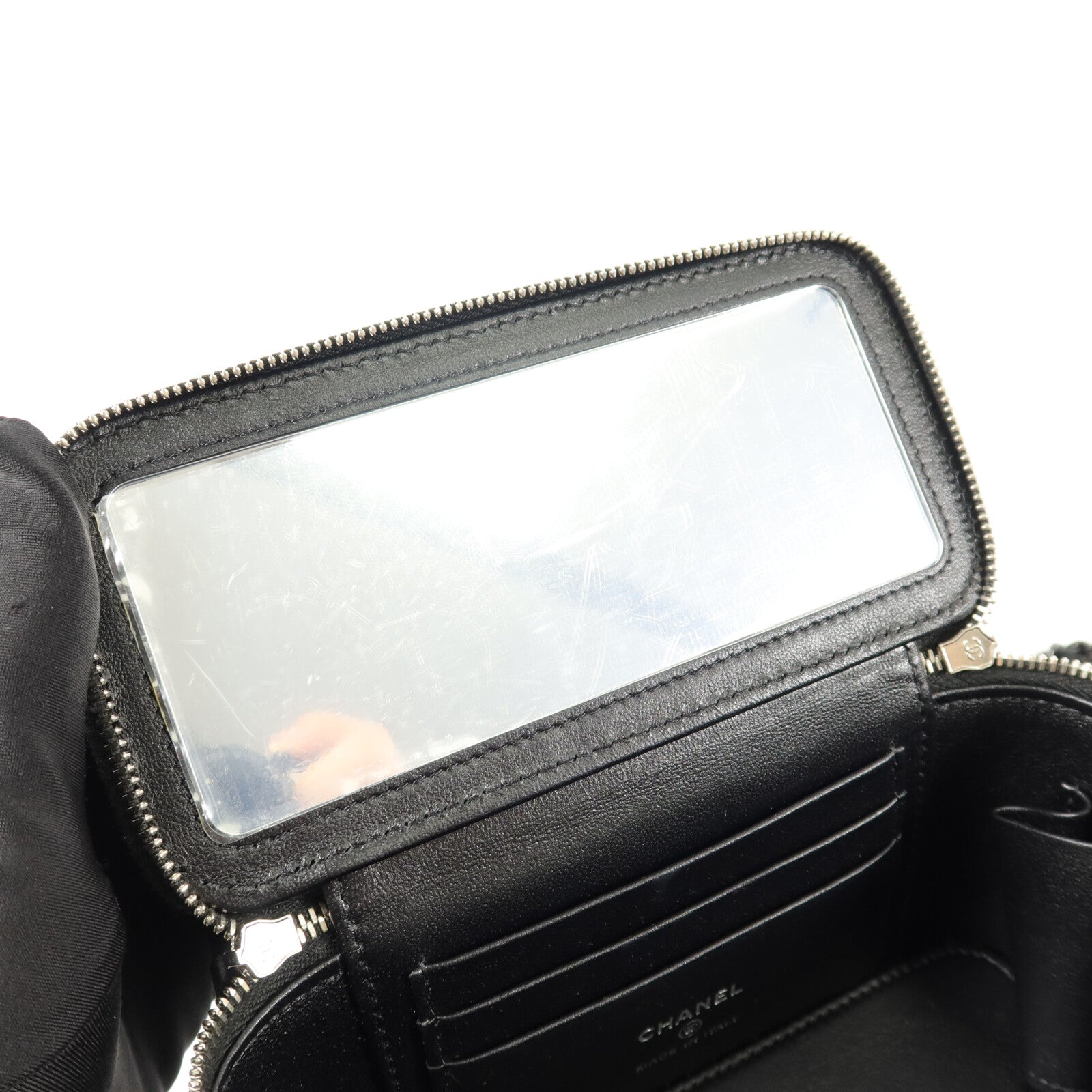CHANEL 羊皮皮革Vanity Case鏈帶肩背袋