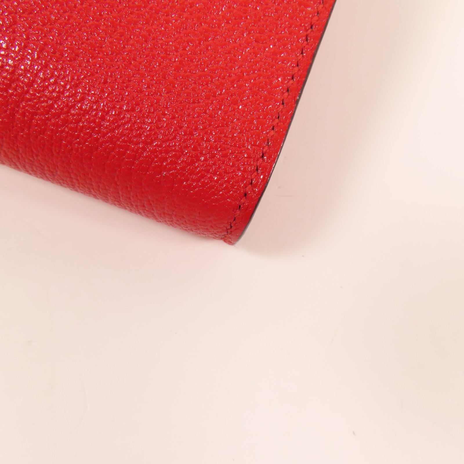 HERMES Chevre皮革Clic 16金扣肩背袋Rouge De Coeur