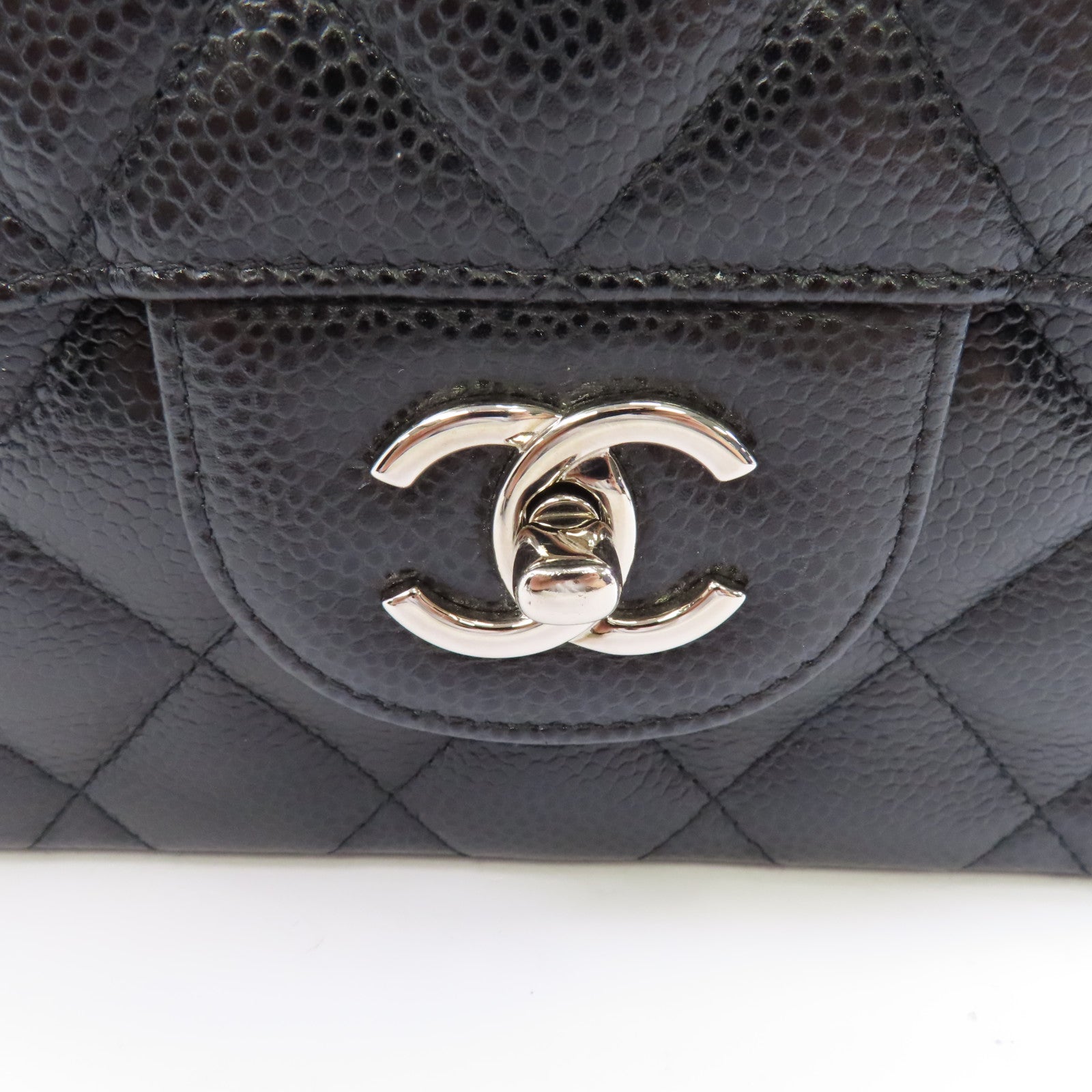 CHANEL 菱格Caviar皮革Classic Jumbo銀扣鏈帶肩背袋黑色