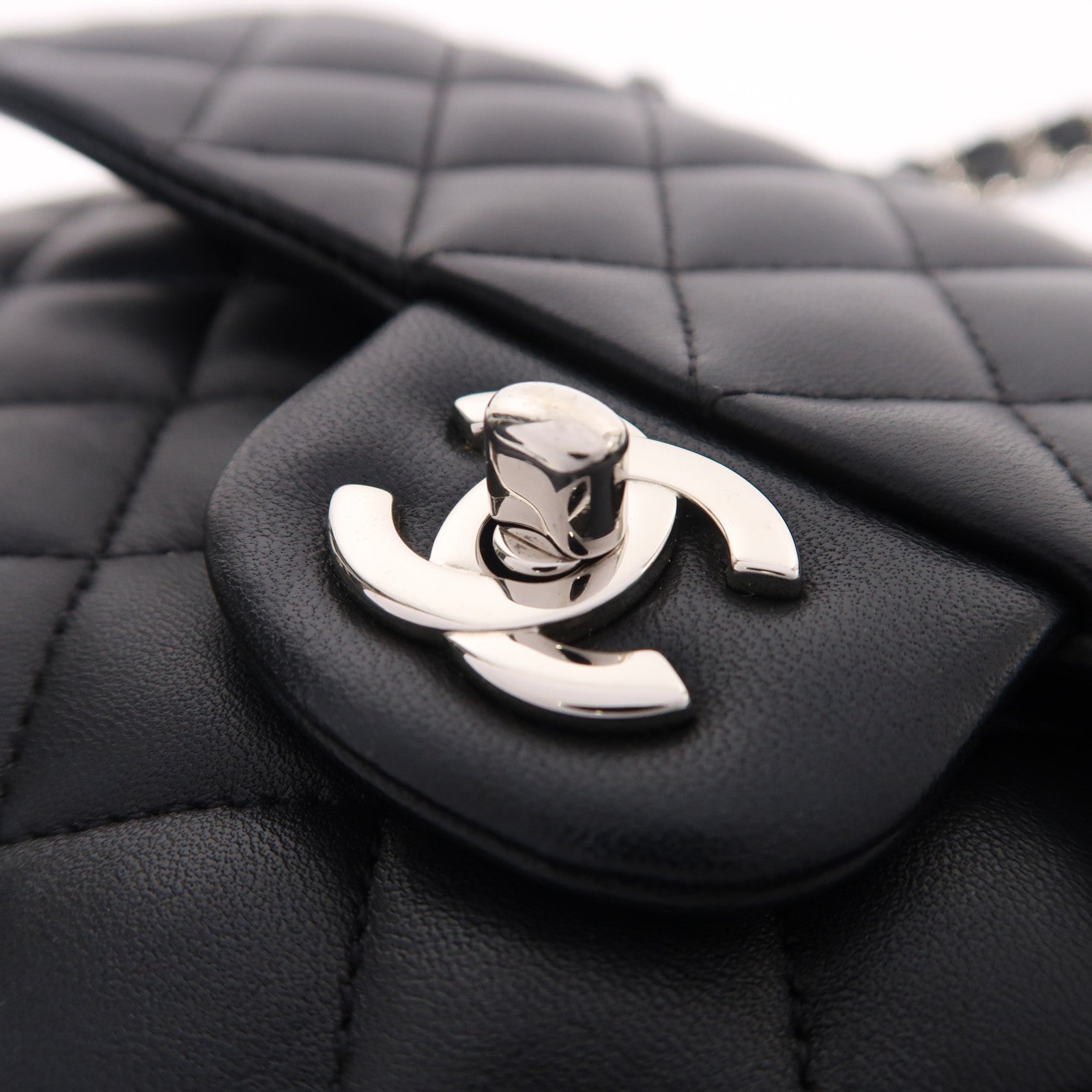 CHANEL 羊皮皮革Classic 23銀扣鏈帶肩背袋