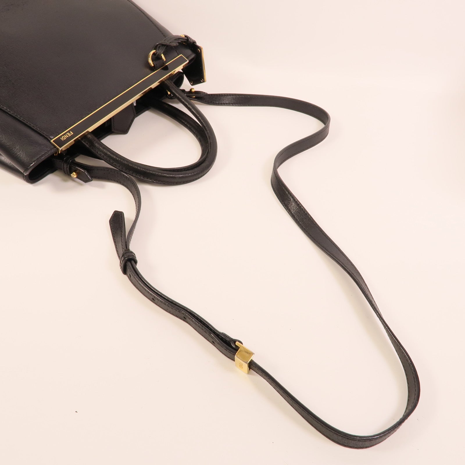 FENDI 牛皮皮革Petite 2Jours手挽肩背兩用袋