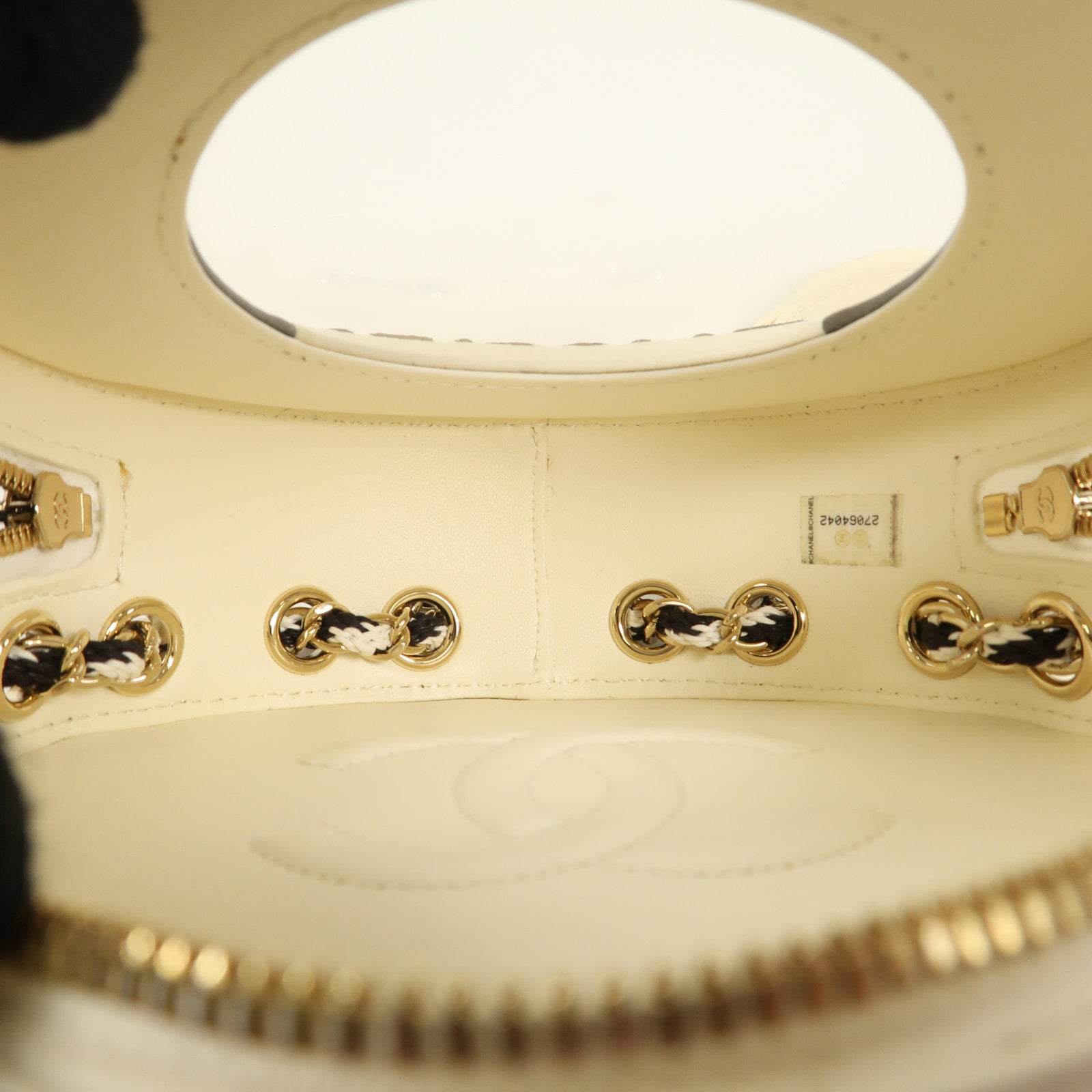 CHANEL 羊皮皮革Coco Life Saver Round Bag金扣鏈帶肩背袋