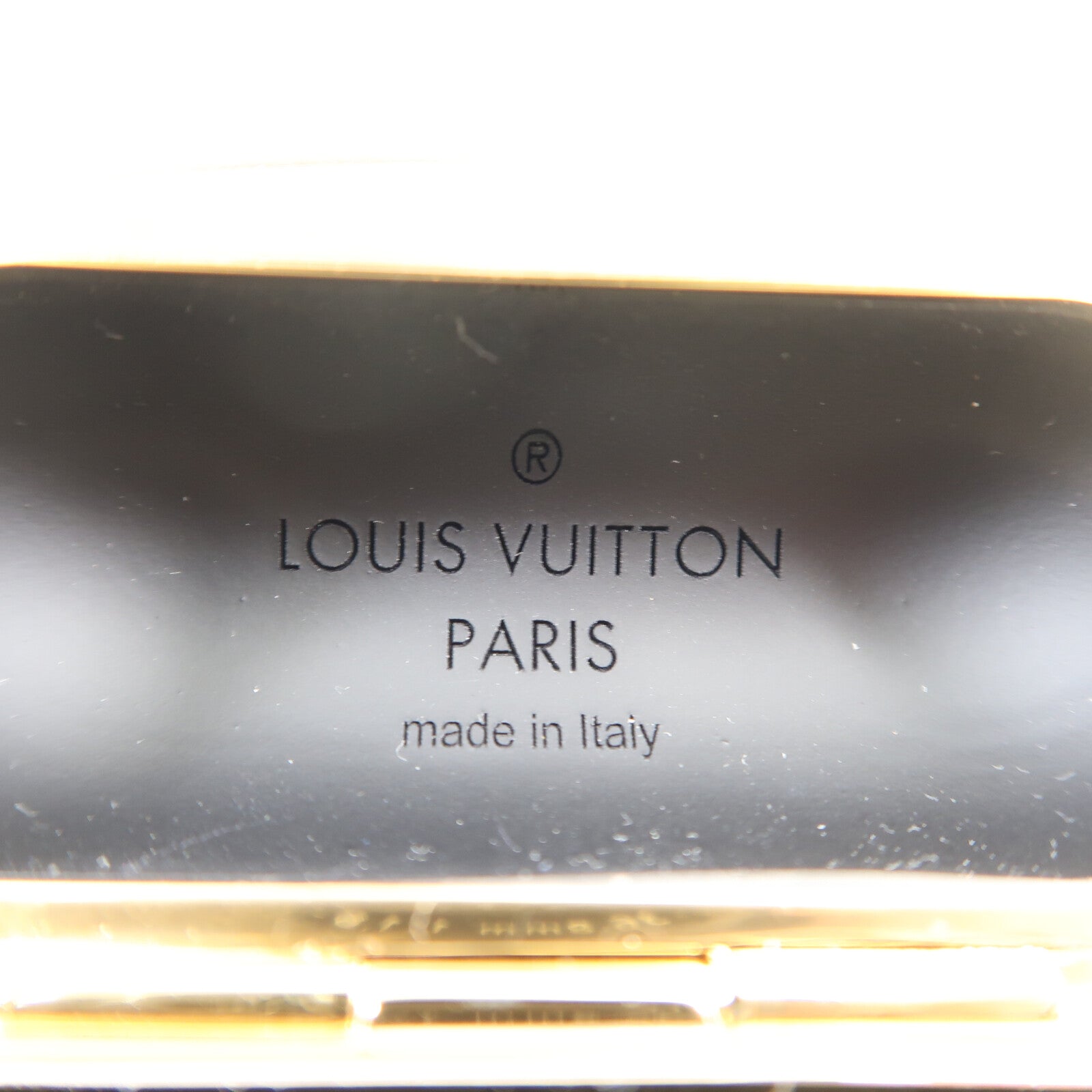 LOUIS VUITTON 金屬Airpop Case With Chain鏈帶耳機套