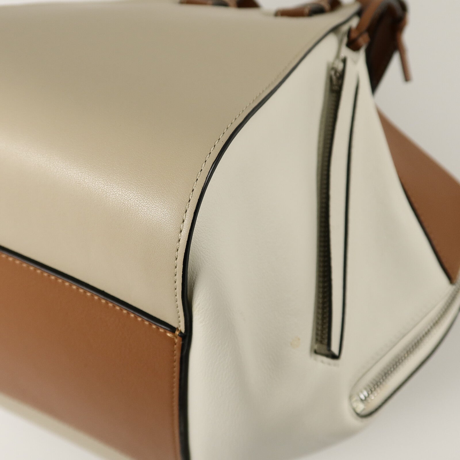 LOEWE 牛皮皮革Hammock Small肩背袋
