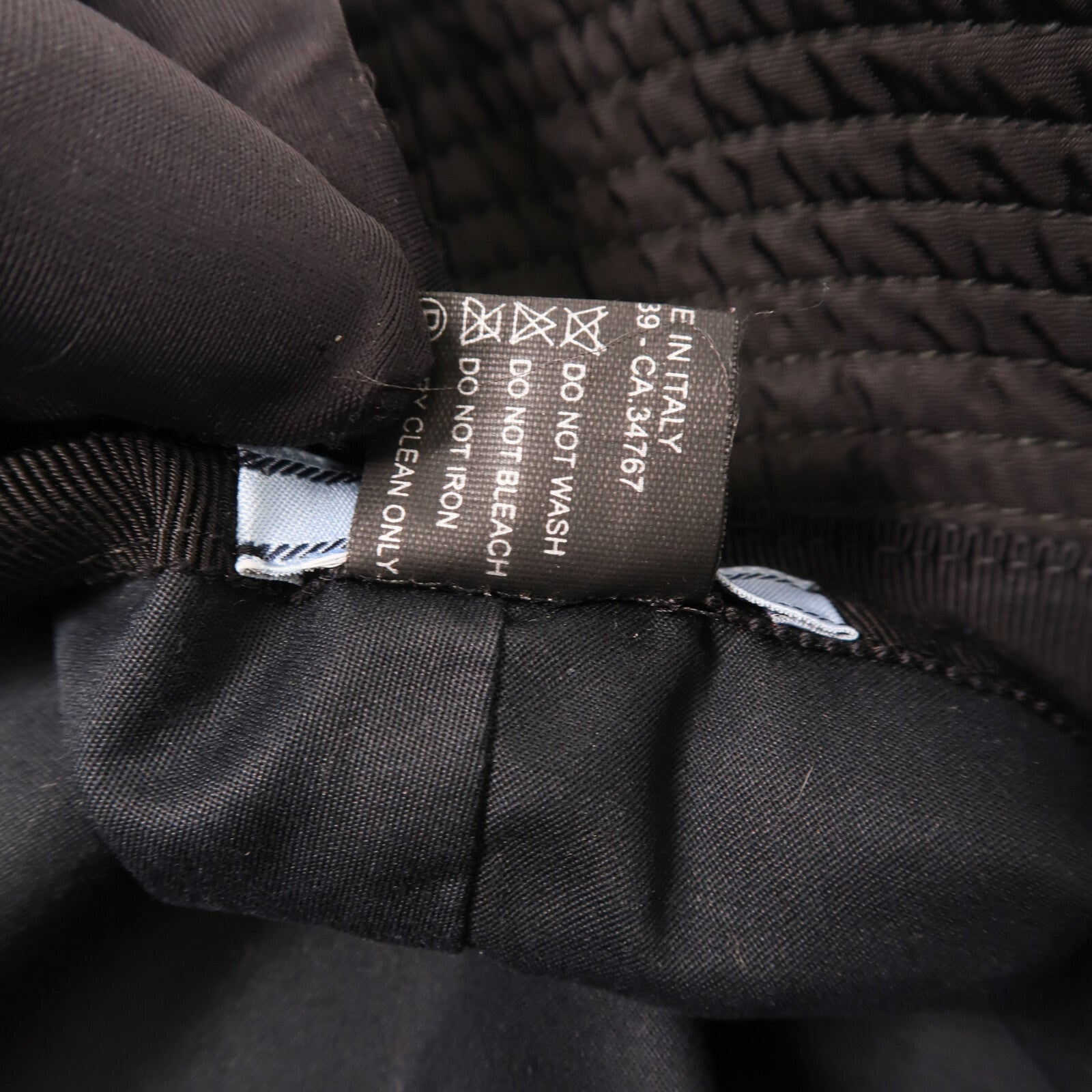 PRADA 尼龍Re-Nylon Bucket Hat L帽子