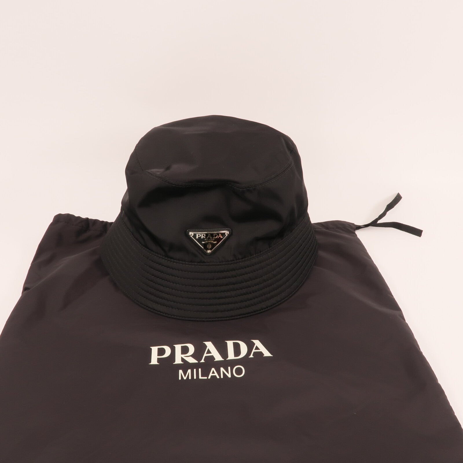 PRADA 尼龍Re-Nylon Bucket Hat L帽子
