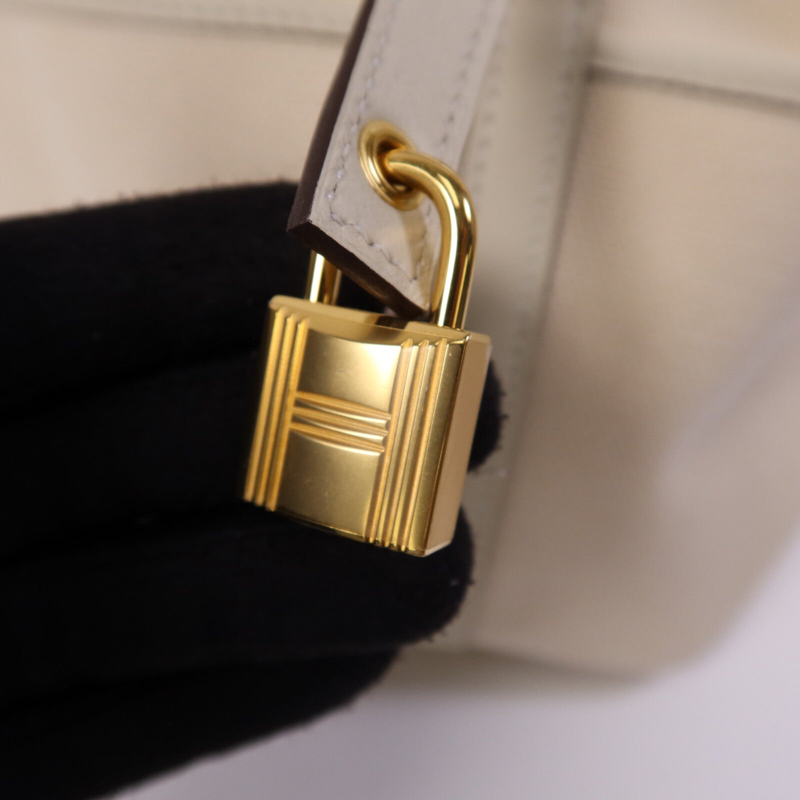 HERMES Swift皮革/帆布Picotin PM金扣手挽袋