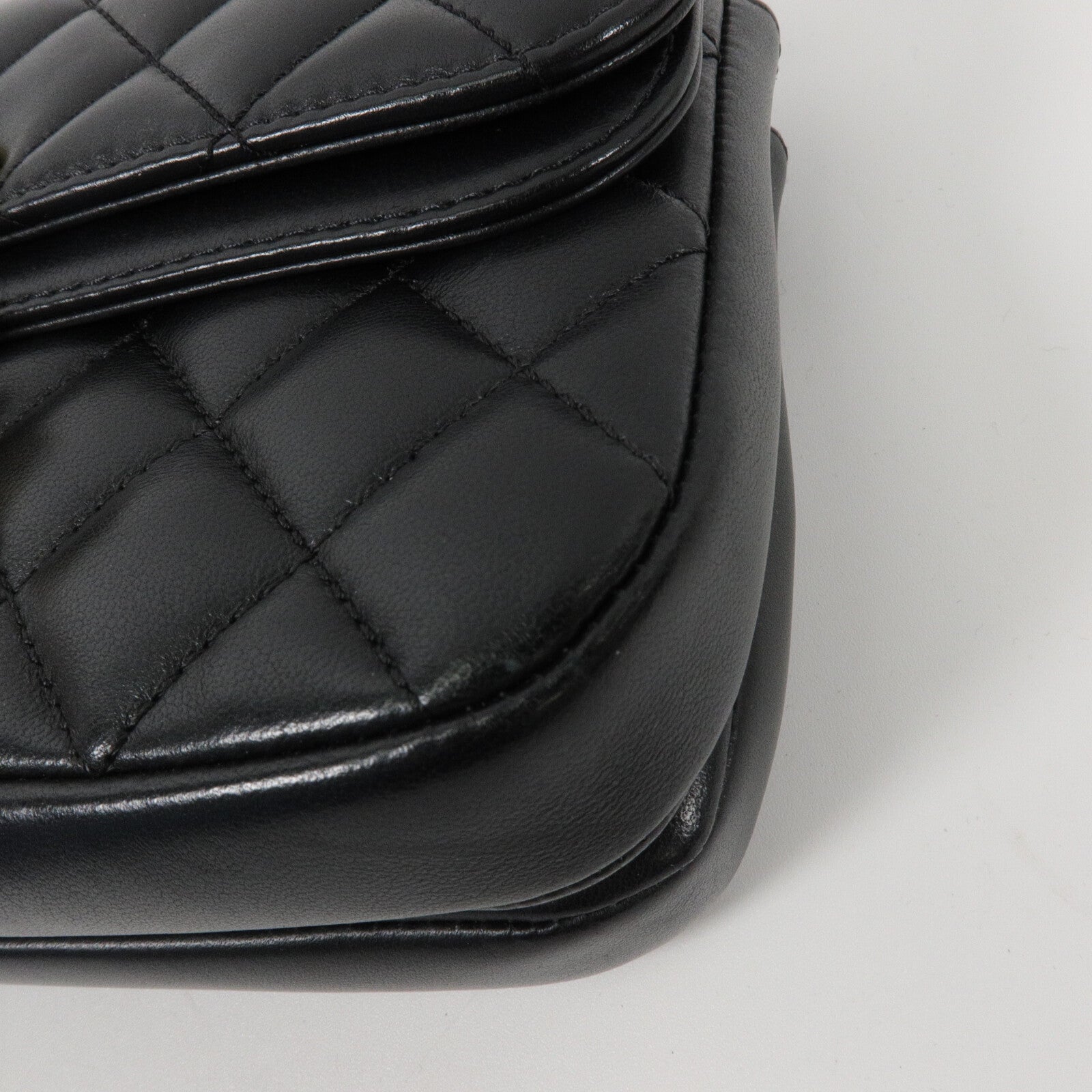 CHANEL 羊皮皮革CC Chic Flap Bag鏈帶肩背袋