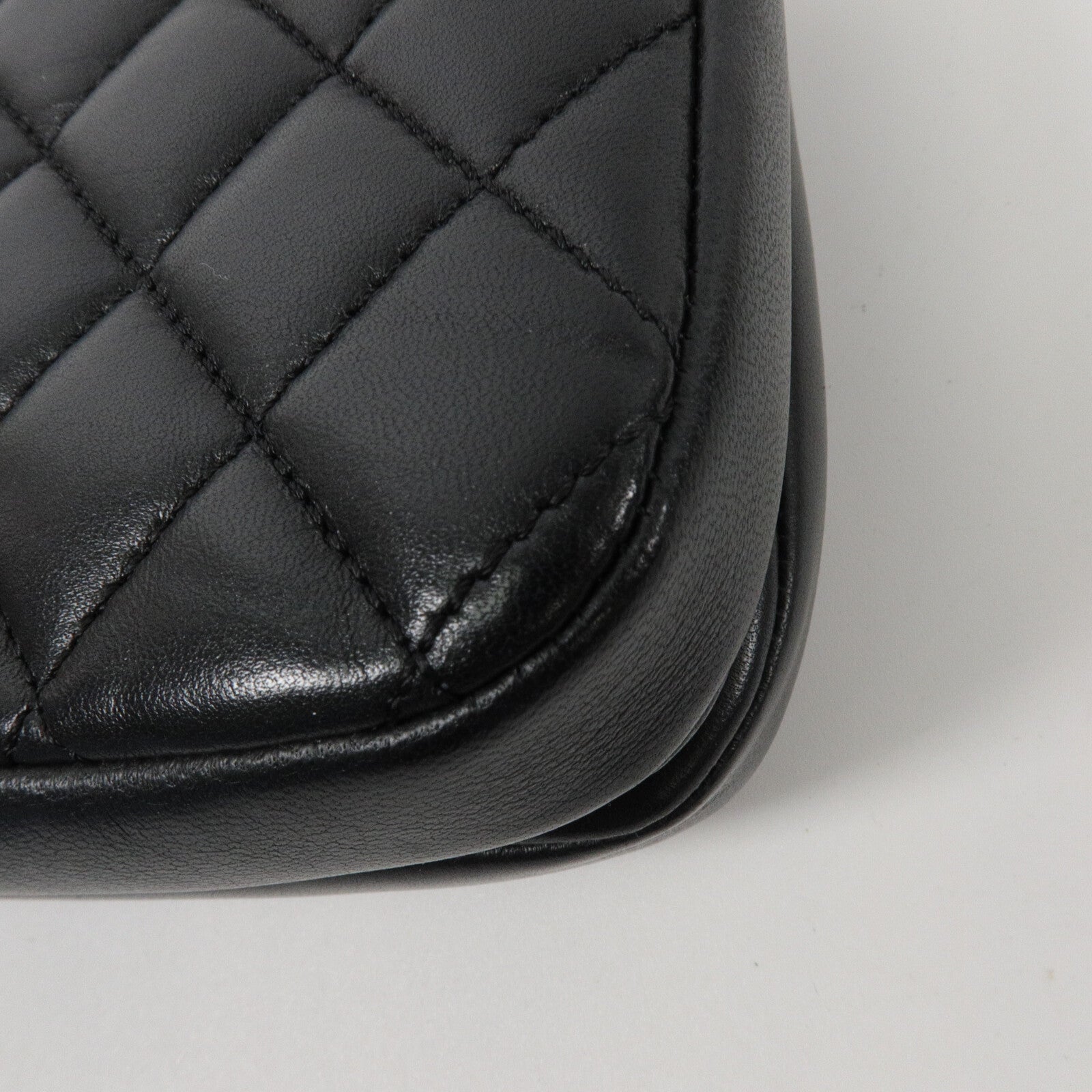 CHANEL 羊皮皮革CC Chic Flap Bag鏈帶肩背袋