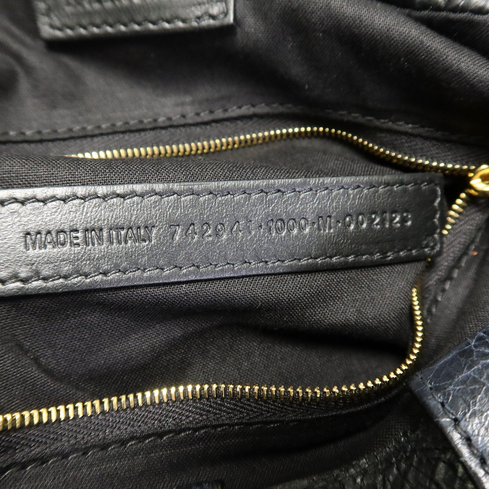 BALENCIAGA 羊皮皮革Crush Medium Tote Bag鏈帶肩背袋